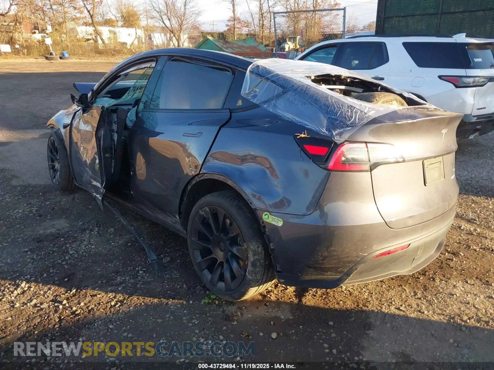 3 Фотография поврежденного автомобиля 7SAYGAEE2NF314303 TESLA MODEL Y 2022
