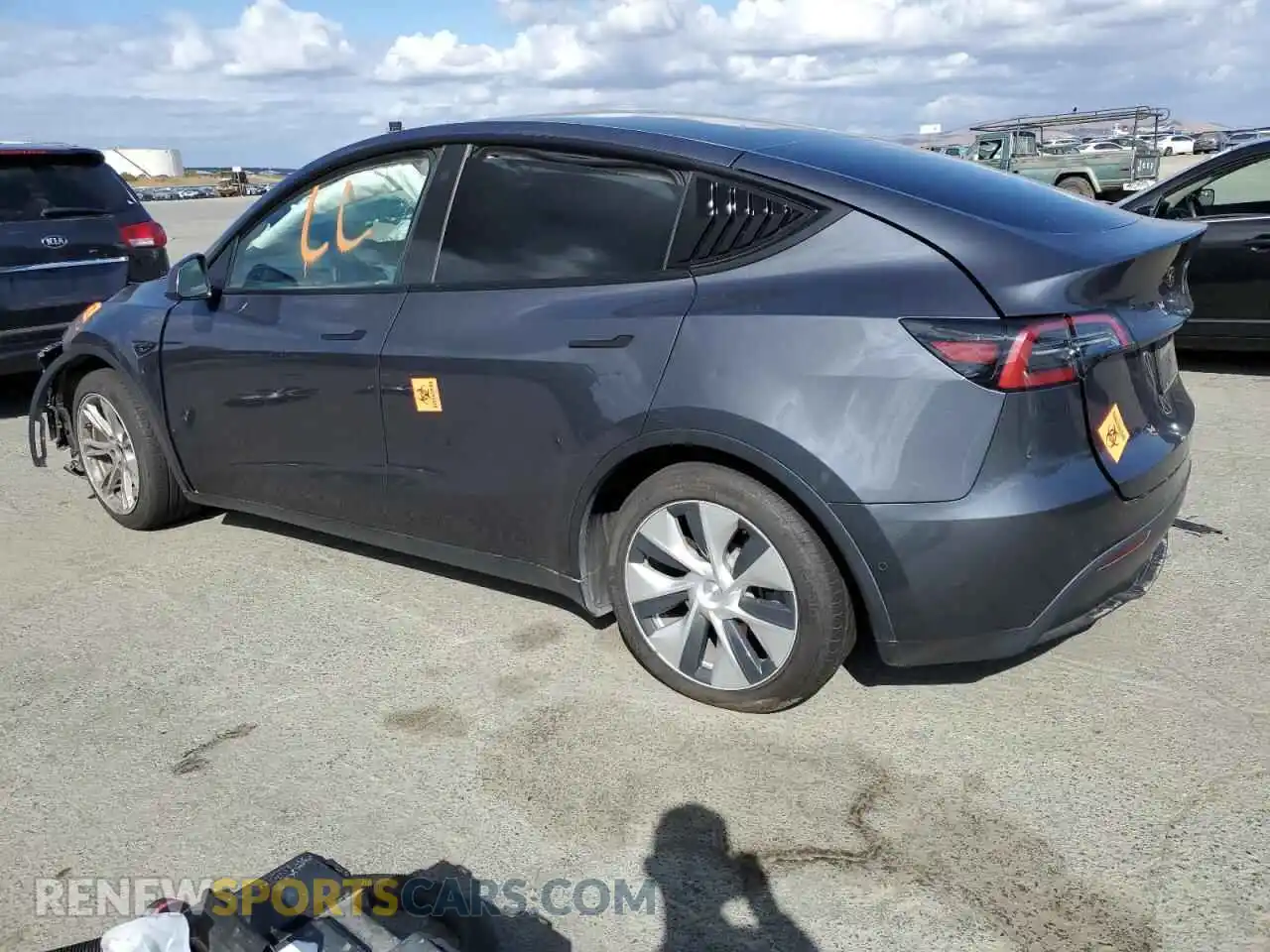 2 Photograph of a damaged car 7SAYGAEE2NF345566 TESLA MODEL Y 2022
