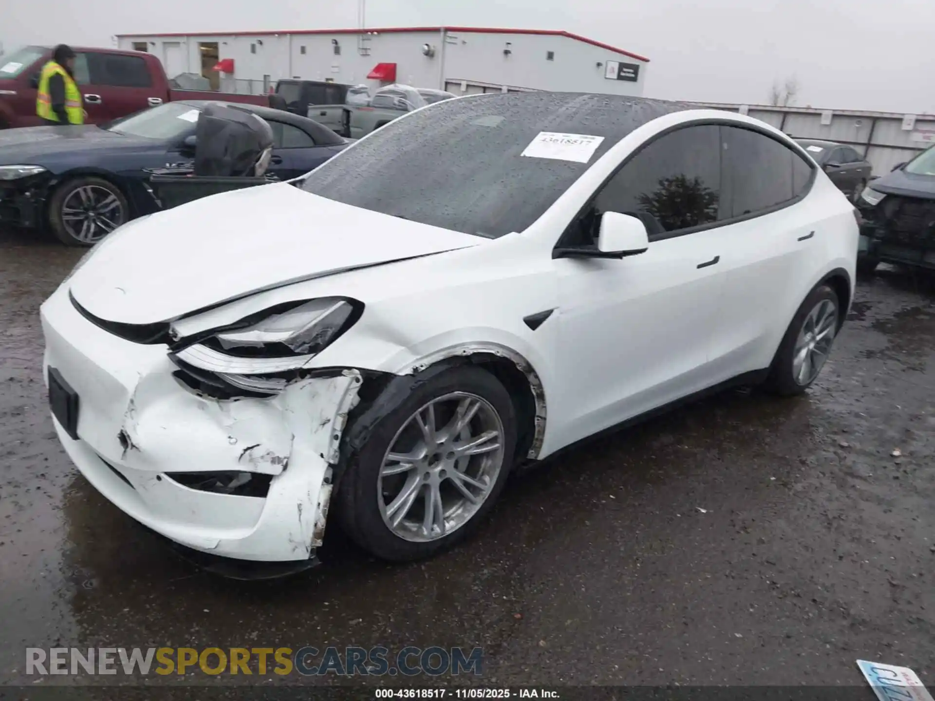 2 Photograph of a damaged car 7SAYGAEE2NF384464 TESLA MODEL Y 2022