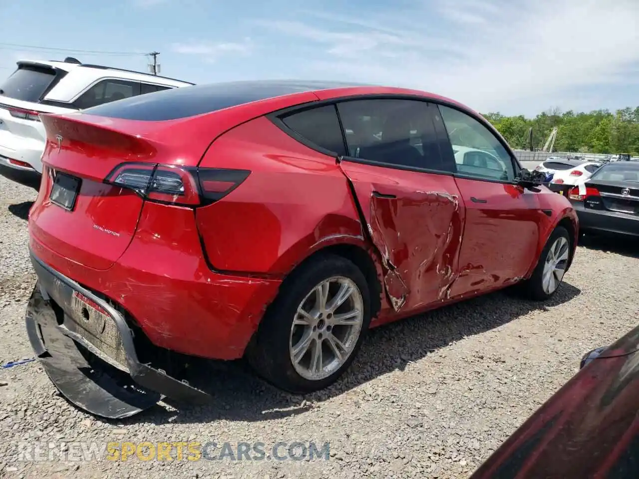 3 Photograph of a damaged car 7SAYGAEE2NF546321 TESLA MODEL Y 2022