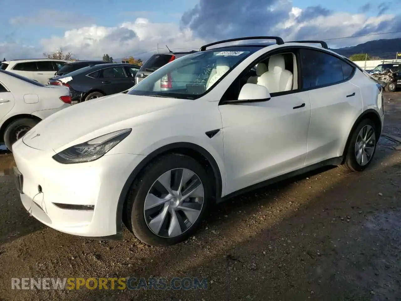 1 Photograph of a damaged car 7SAYGAEE3NF358357 TESLA MODEL Y 2022