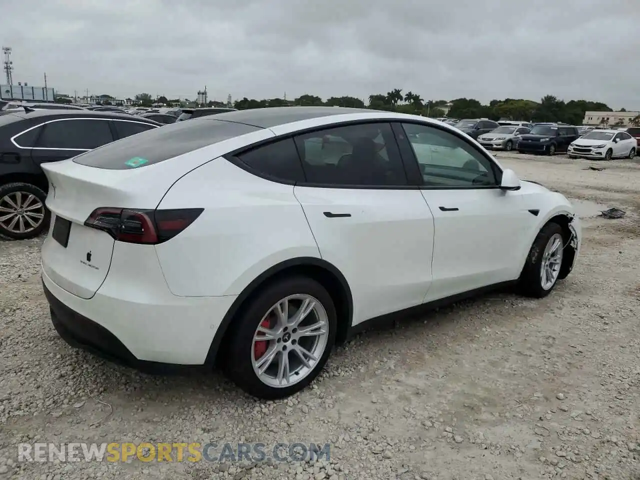 3 Photograph of a damaged car 7SAYGAEE3NF515062 TESLA MODEL Y 2022
