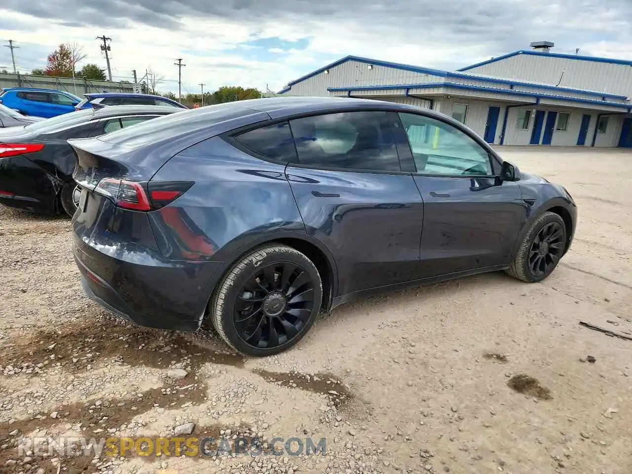3 Photograph of a damaged car 7SAYGAEE3NF519466 TESLA MODEL Y 2022