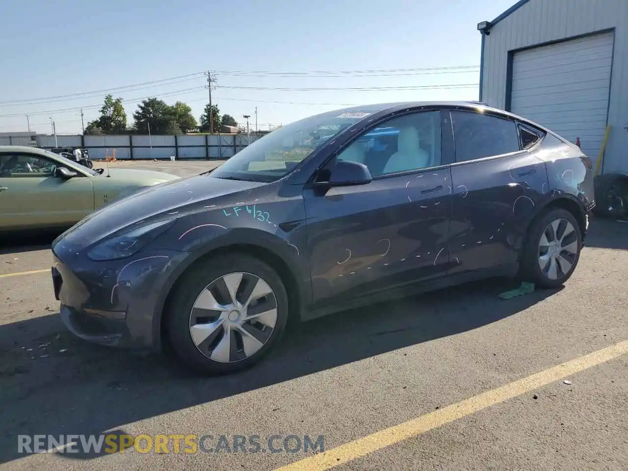 1 Photograph of a damaged car 7SAYGAEE3NF530645 TESLA MODEL Y 2022
