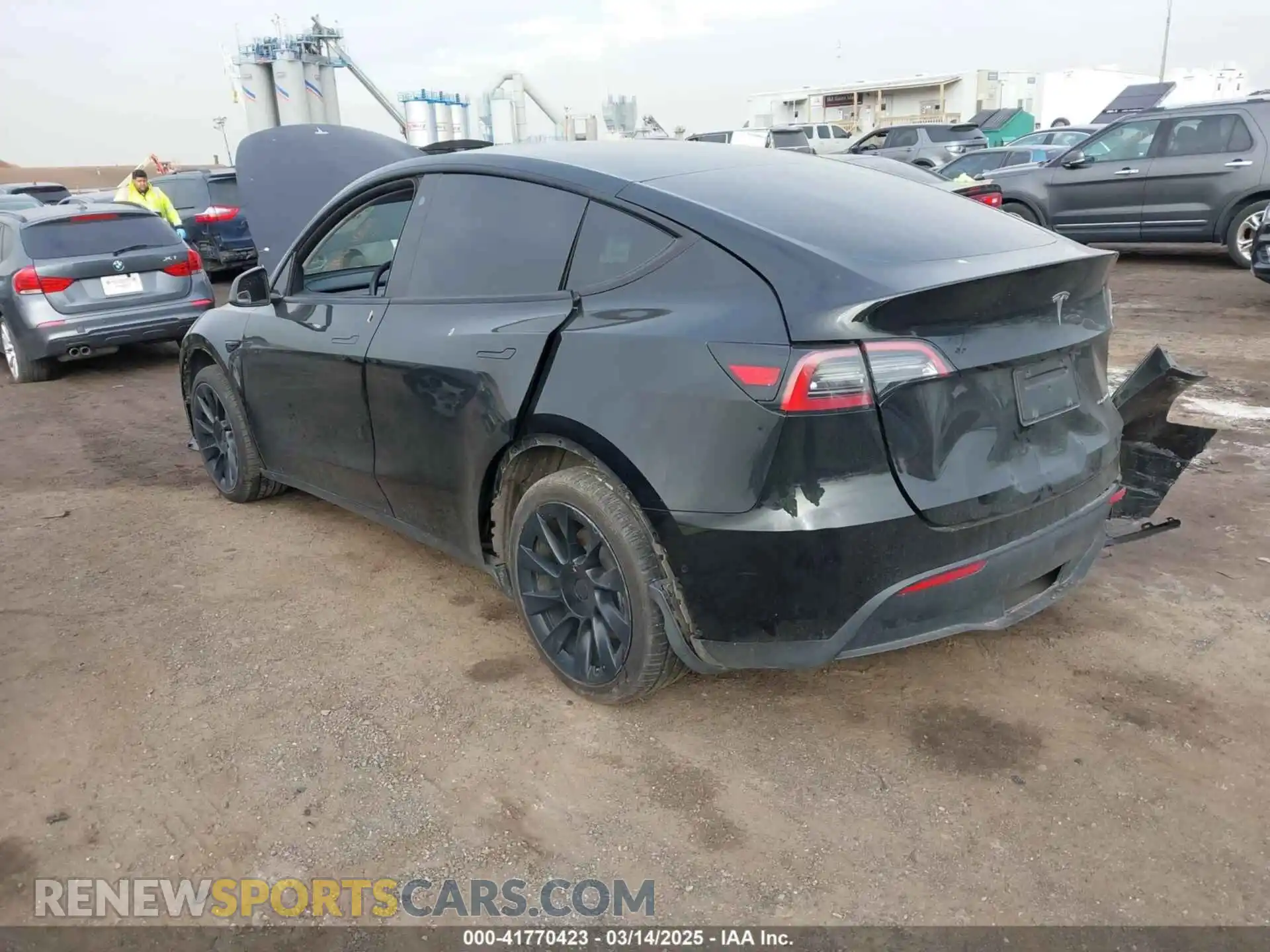 3 Фотография поврежденного автомобиля 7SAYGAEE3NF537420 TESLA MODEL Y 2022