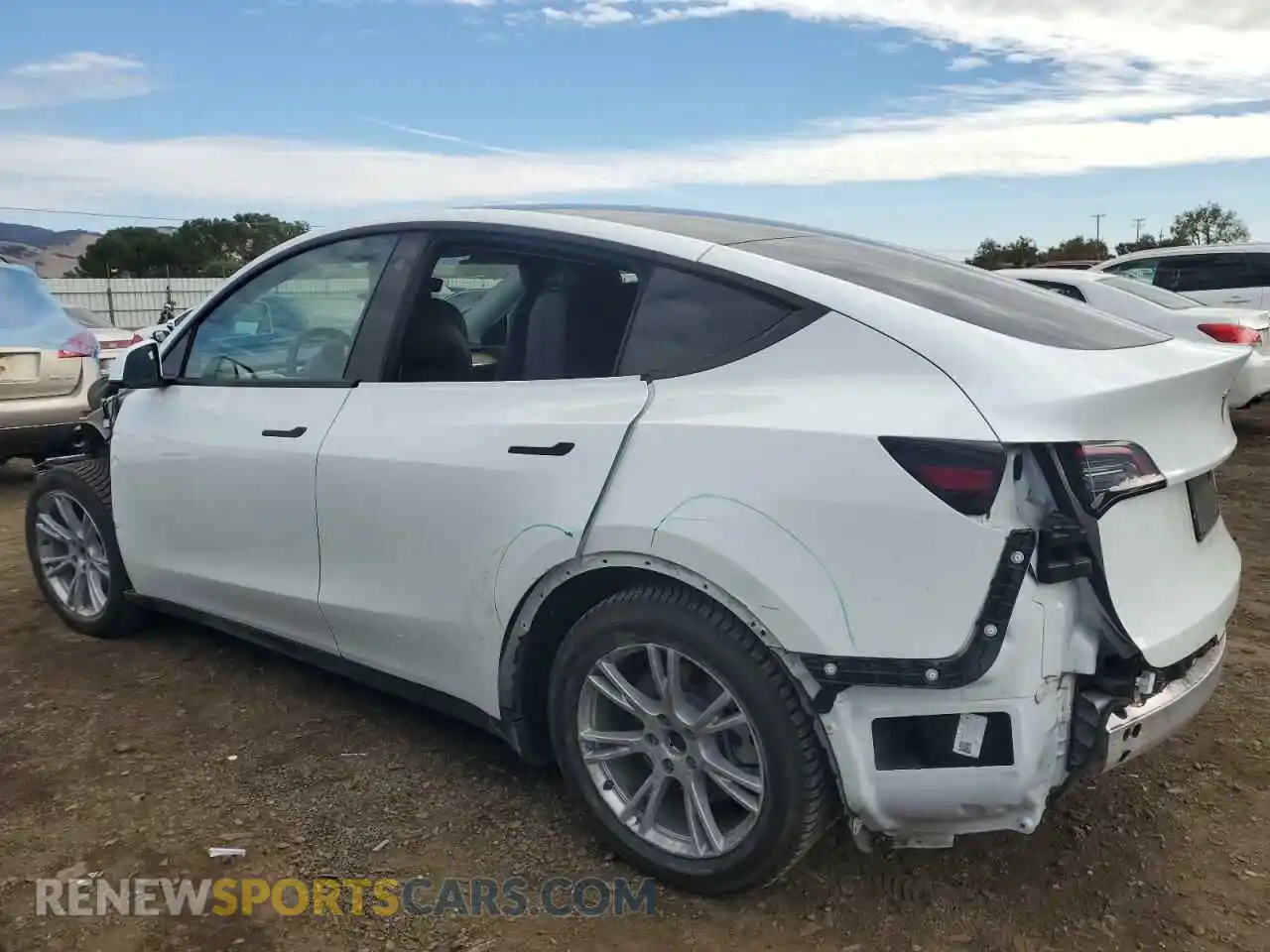 2 Photograph of a damaged car 7SAYGAEE4NF362899 TESLA MODEL Y 2022