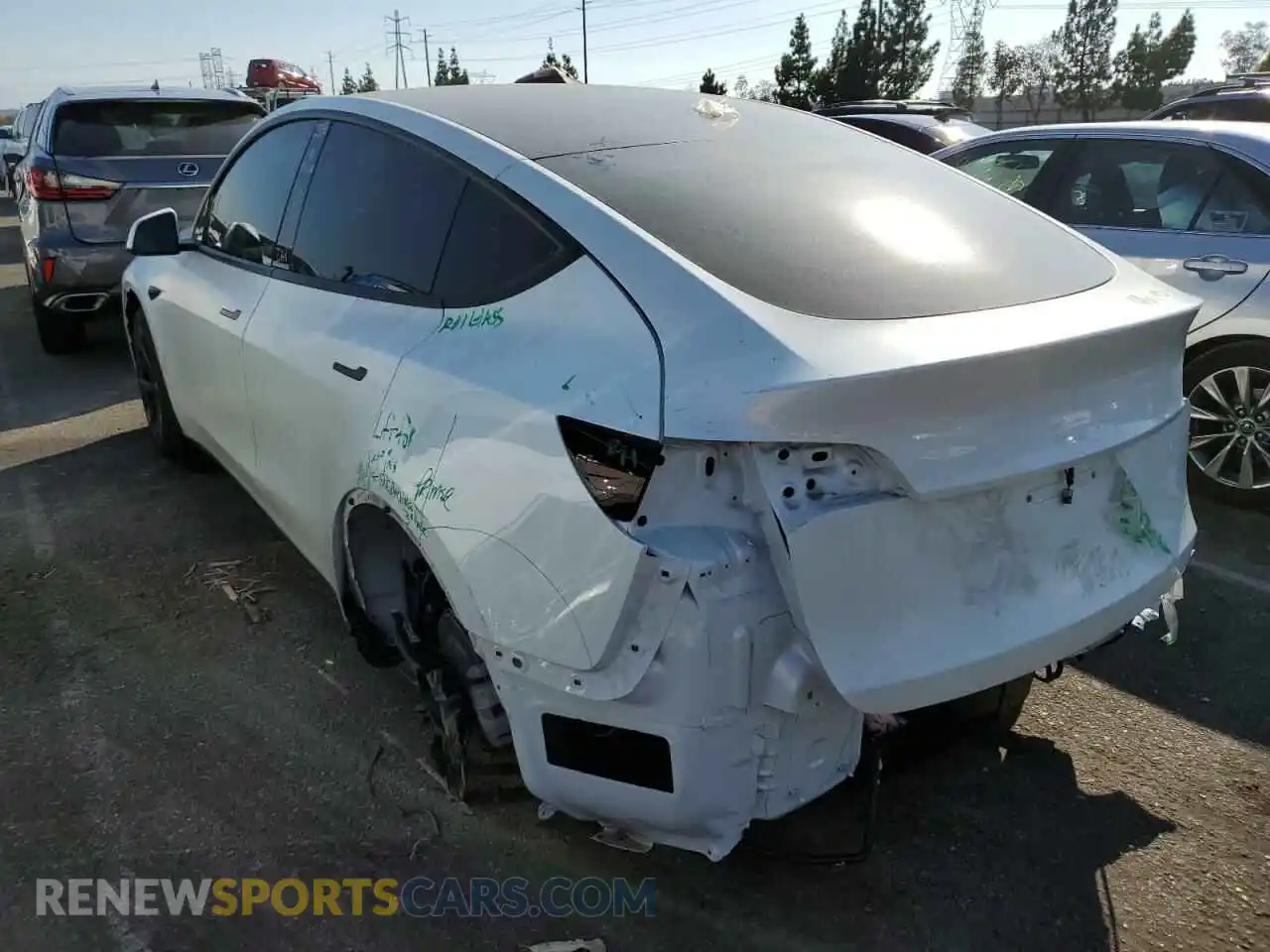 3 Photograph of a damaged car 7SAYGAEE4NF466258 TESLA MODEL Y 2022