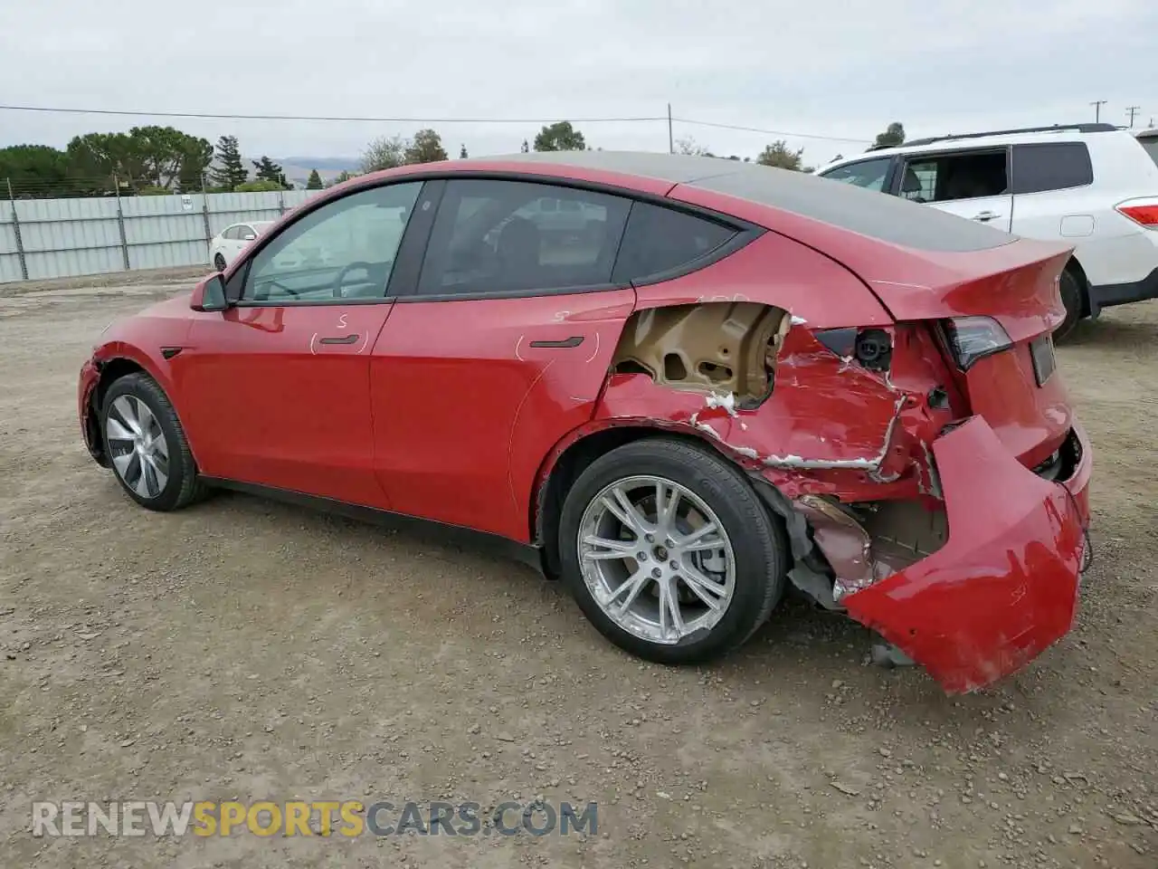 2 Photograph of a damaged car 7SAYGAEE4NF570653 TESLA MODEL Y 2022