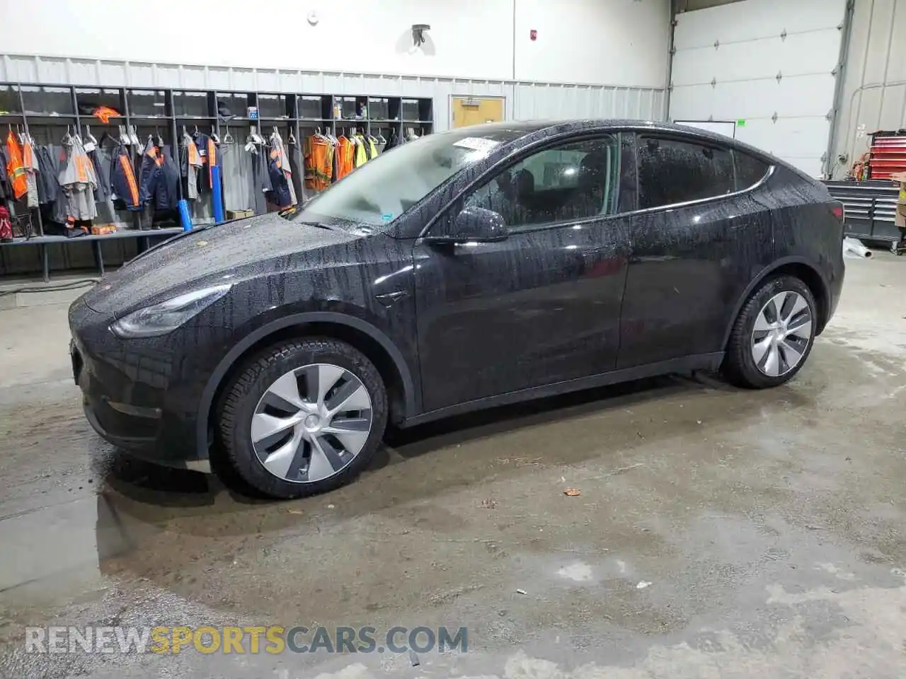 1 Photograph of a damaged car 7SAYGAEE5NF426643 TESLA MODEL Y 2022