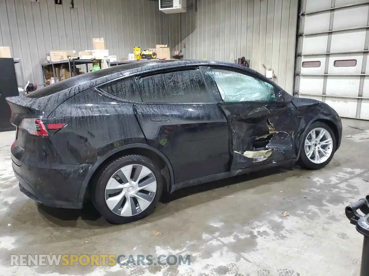 3 Photograph of a damaged car 7SAYGAEE5NF426643 TESLA MODEL Y 2022