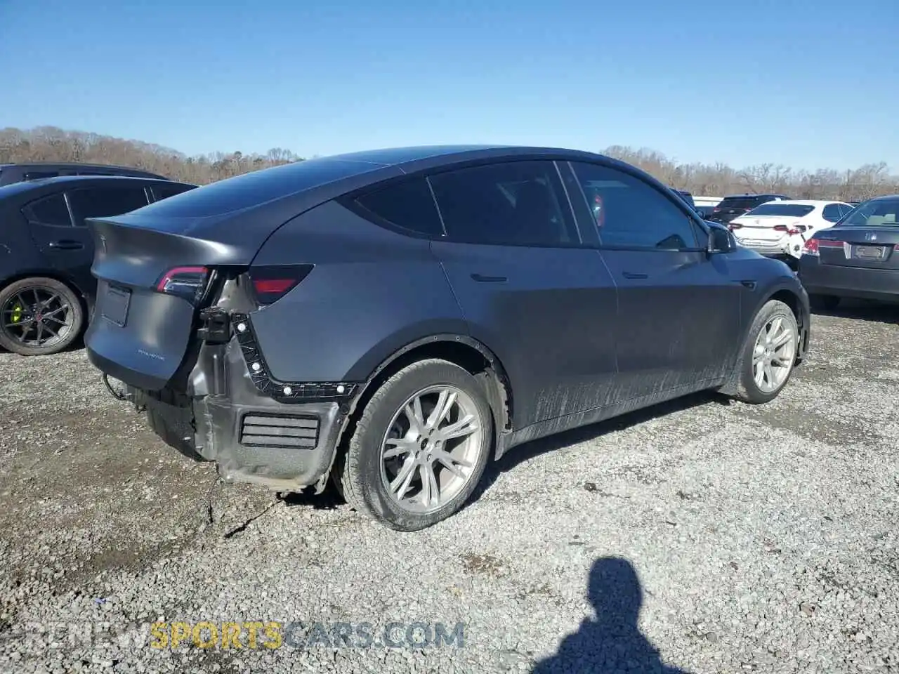 3 fotografías del automóvil dañado 7SAYGAEE5NF430627 TESLA MODEL Y 2022