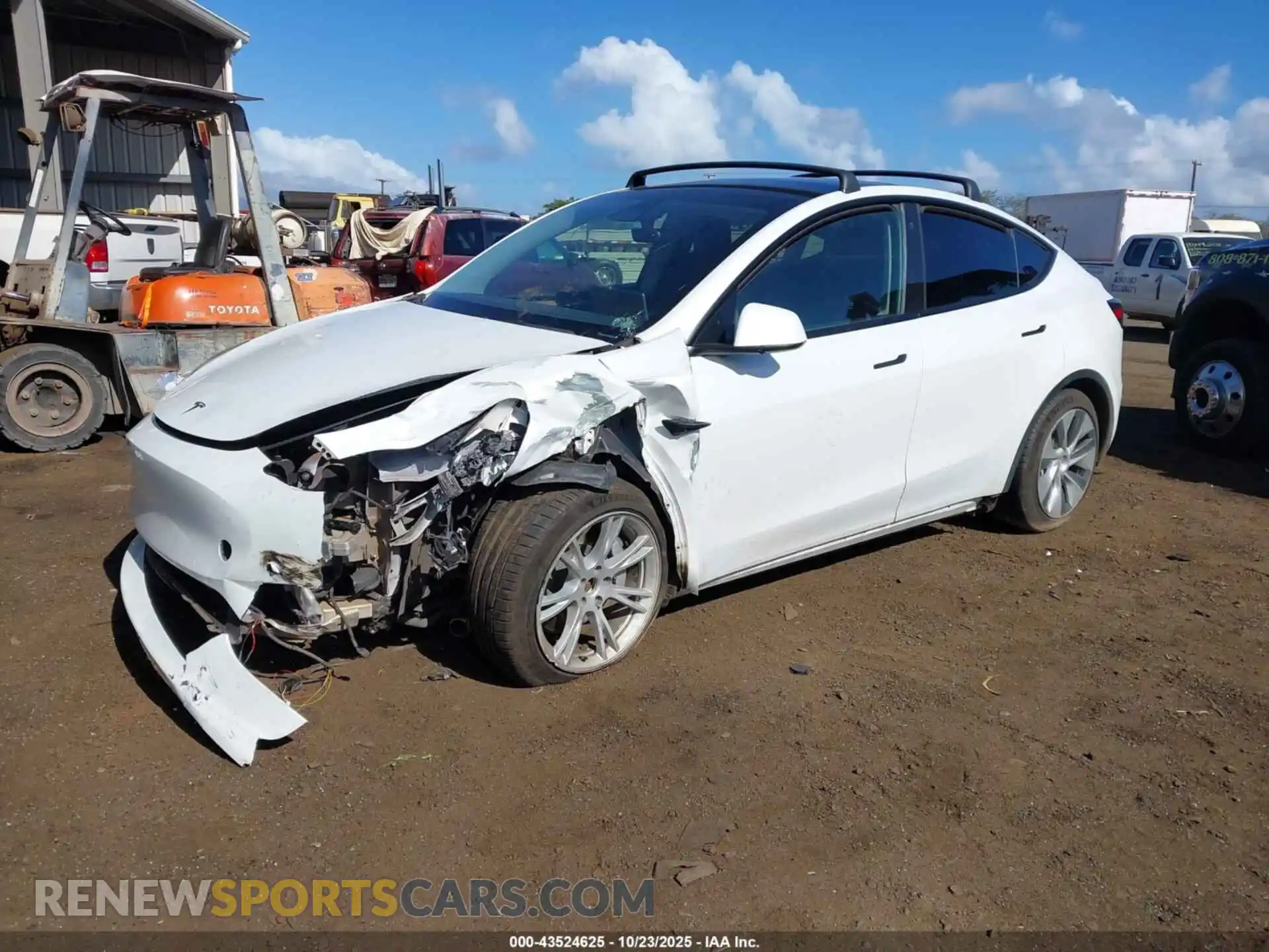 2 Photograph of a damaged car 7SAYGAEE5NF520411 TESLA MODEL Y 2022