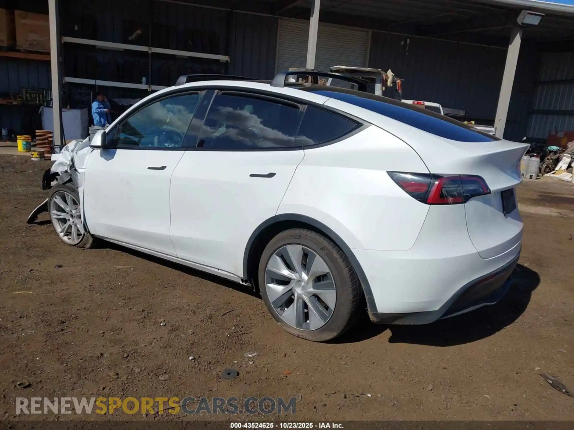 3 Photograph of a damaged car 7SAYGAEE5NF520411 TESLA MODEL Y 2022