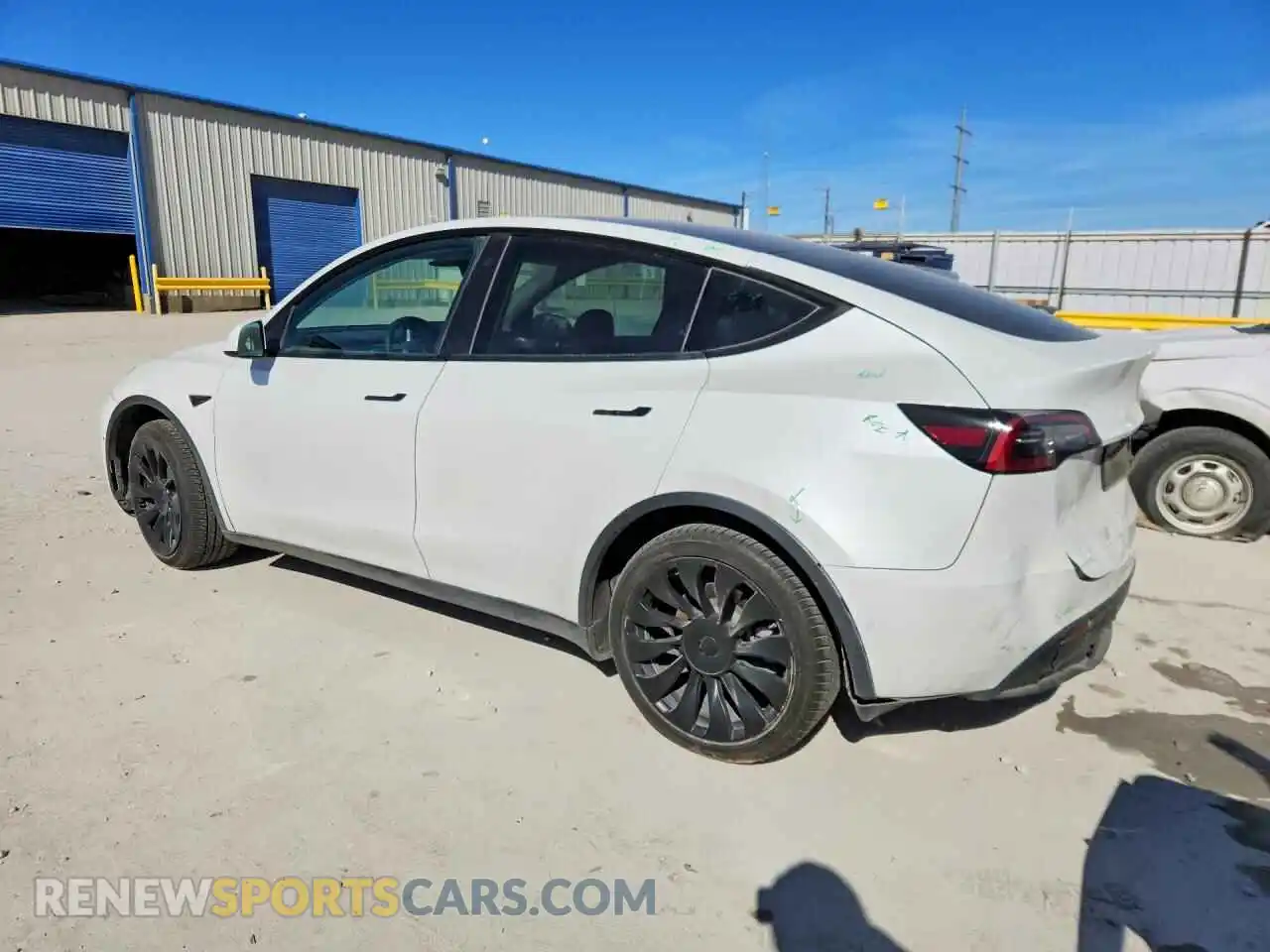 2 Photograph of a damaged car 7SAYGAEE5NF530498 TESLA MODEL Y 2022