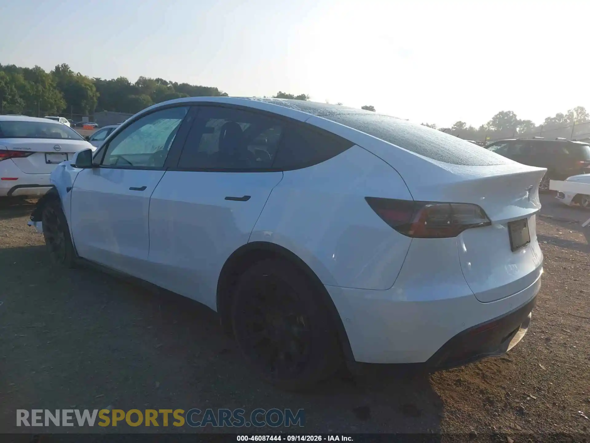 3 fotografías del automóvil dañado 7SAYGAEE6NF464561 TESLA MODEL Y 2022