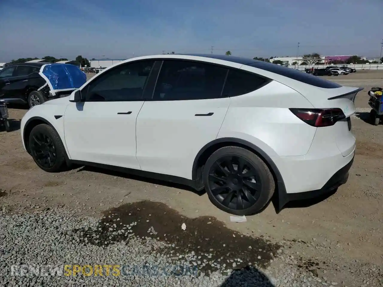 2 Photograph of a damaged car 7SAYGAEE6NF489864 TESLA MODEL Y 2022