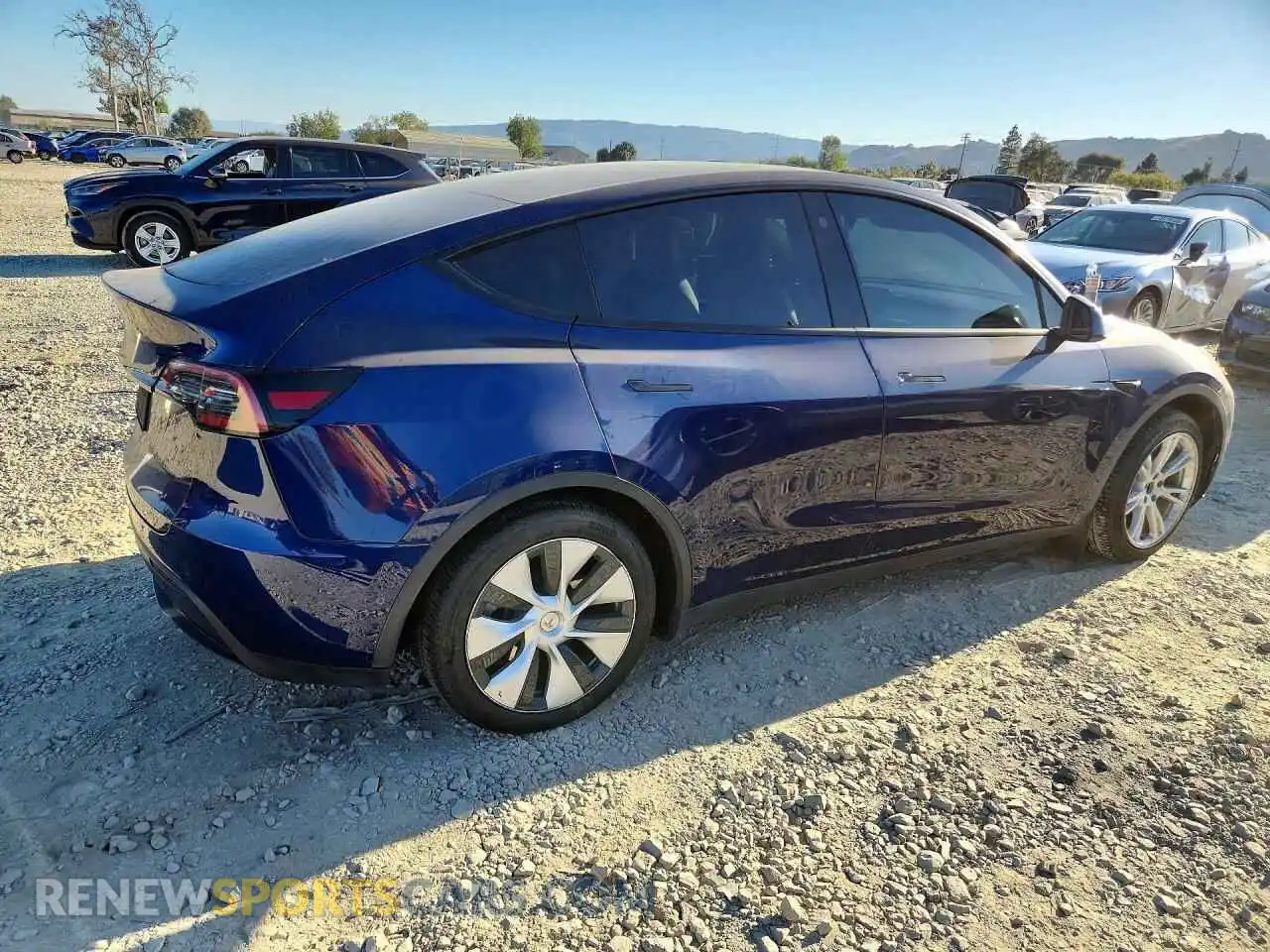 3 fotografías del automóvil dañado 7SAYGAEE7NF429320 TESLA MODEL Y 2022