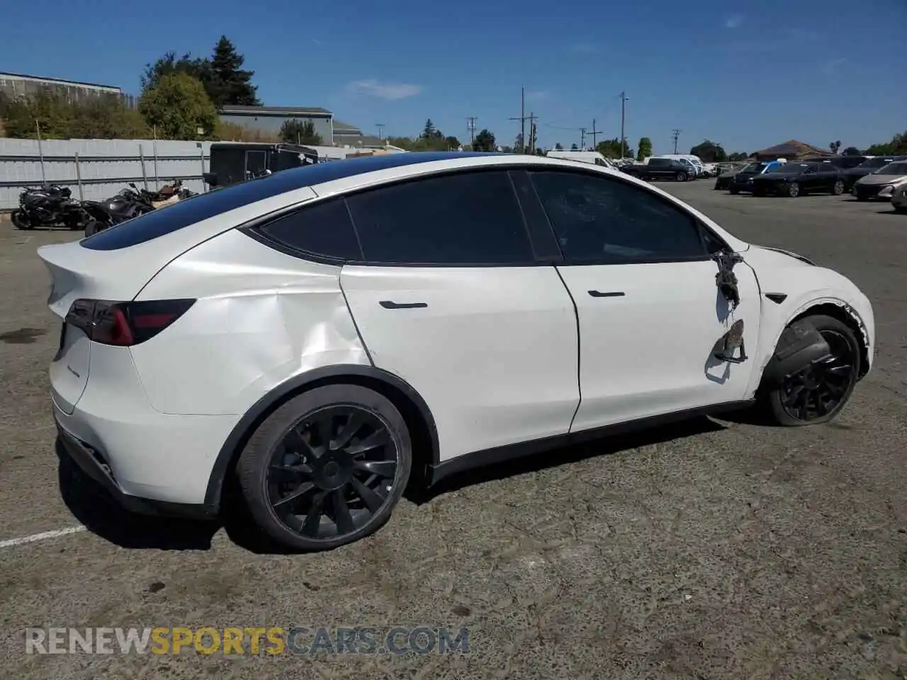 3 Photograph of a damaged car 7SAYGAEE7NF429785 TESLA MODEL Y 2022