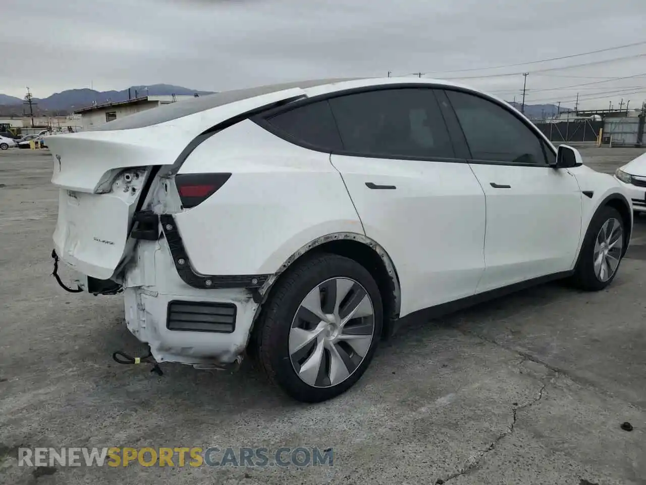 3 Photograph of a damaged car 7SAYGAEE8NF341506 TESLA MODEL Y 2022
