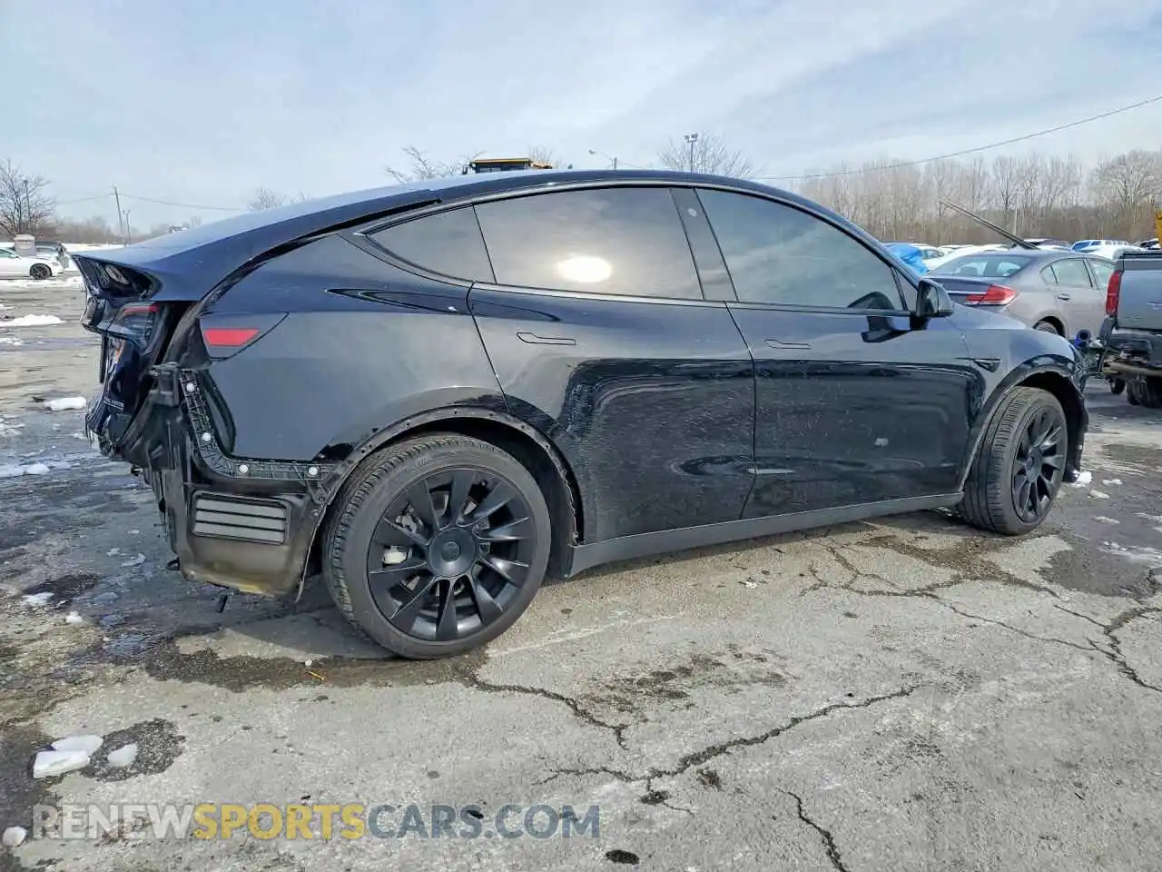 3 Photograph of a damaged car 7SAYGAEE8NF379978 TESLA MODEL Y 2022