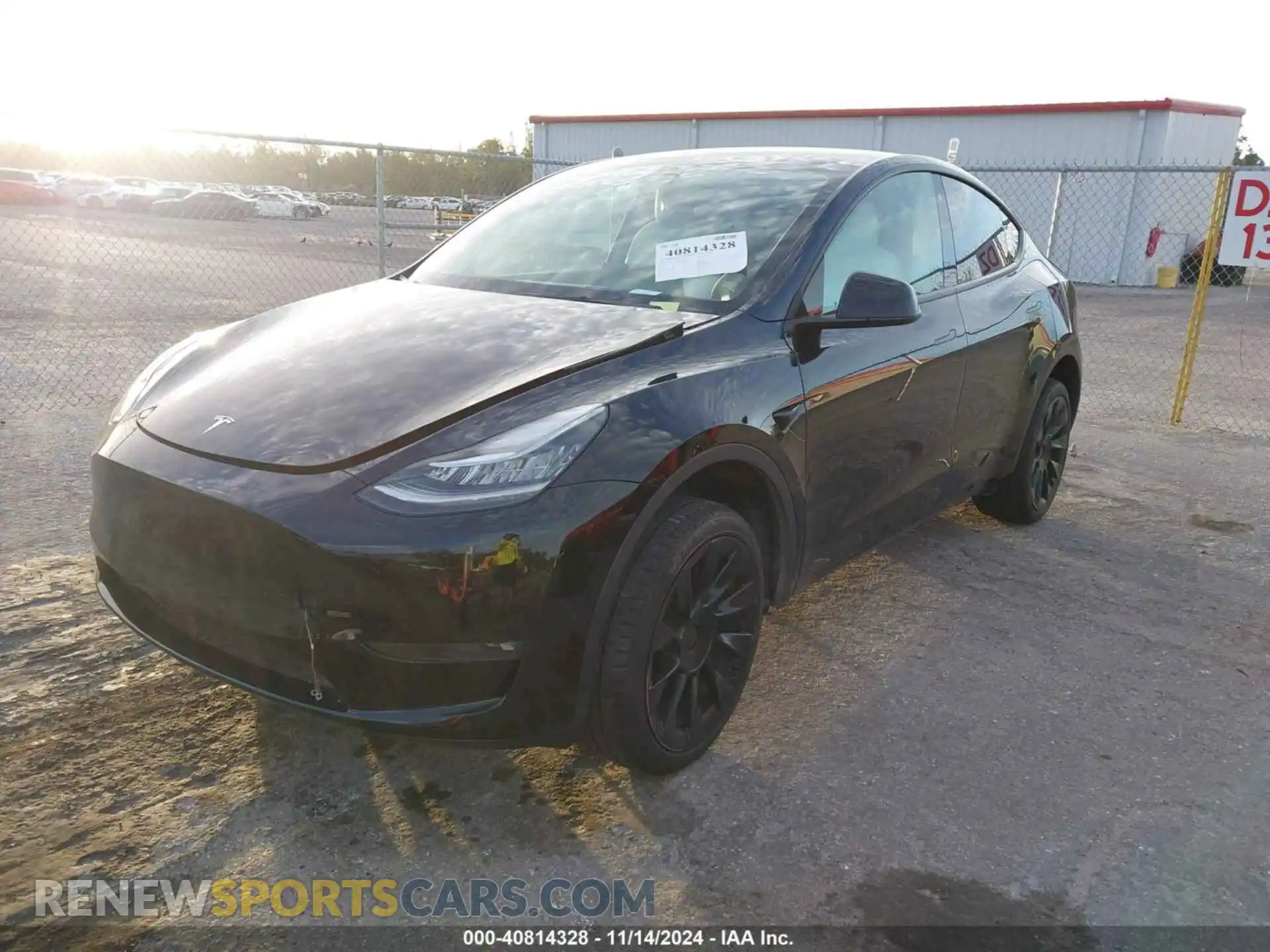 2 Photograph of a damaged car 7SAYGAEE8NF428841 TESLA MODEL Y 2022