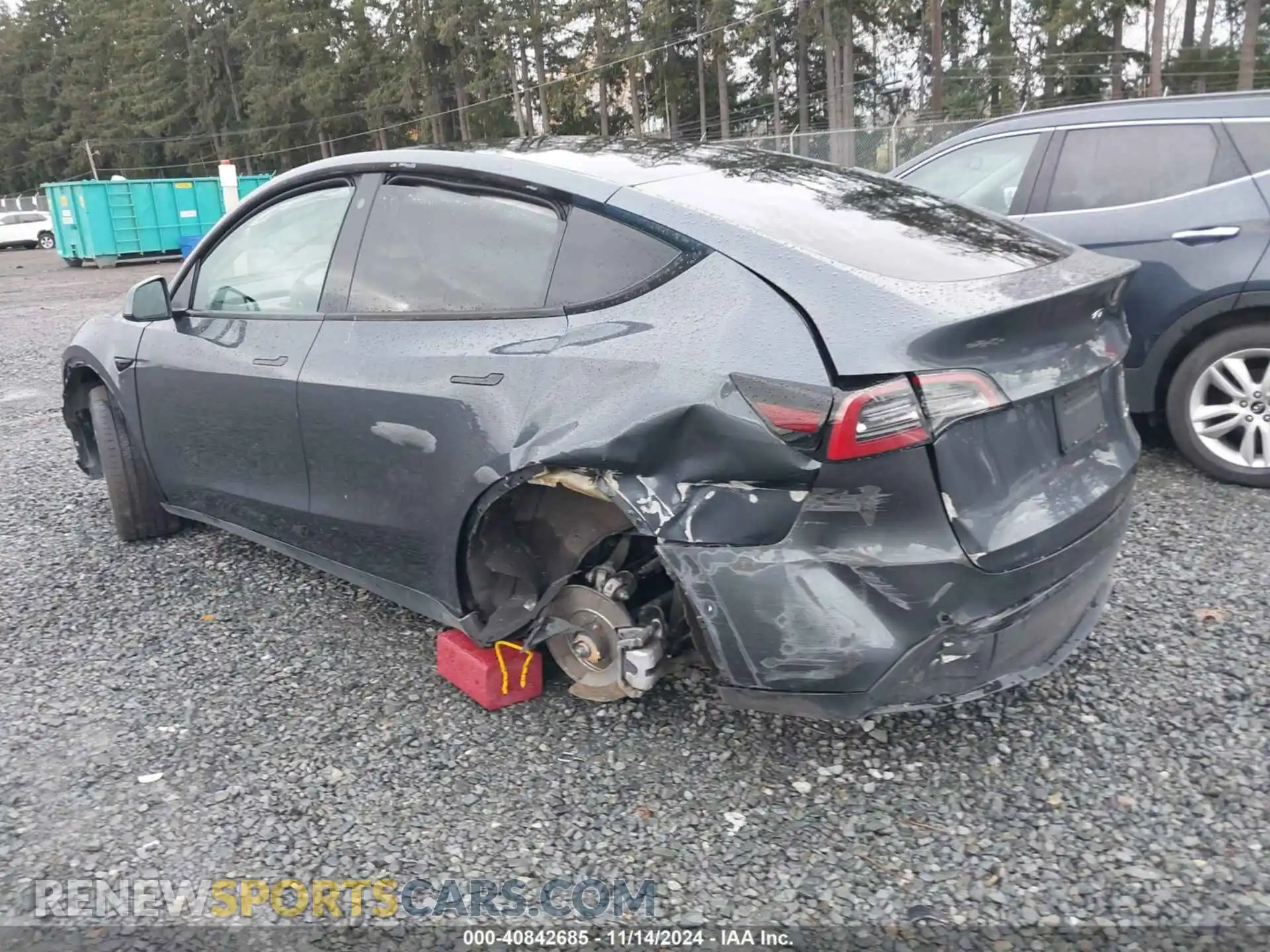 3 Photograph of a damaged car 7SAYGAEE8NF570624 TESLA MODEL Y 2022
