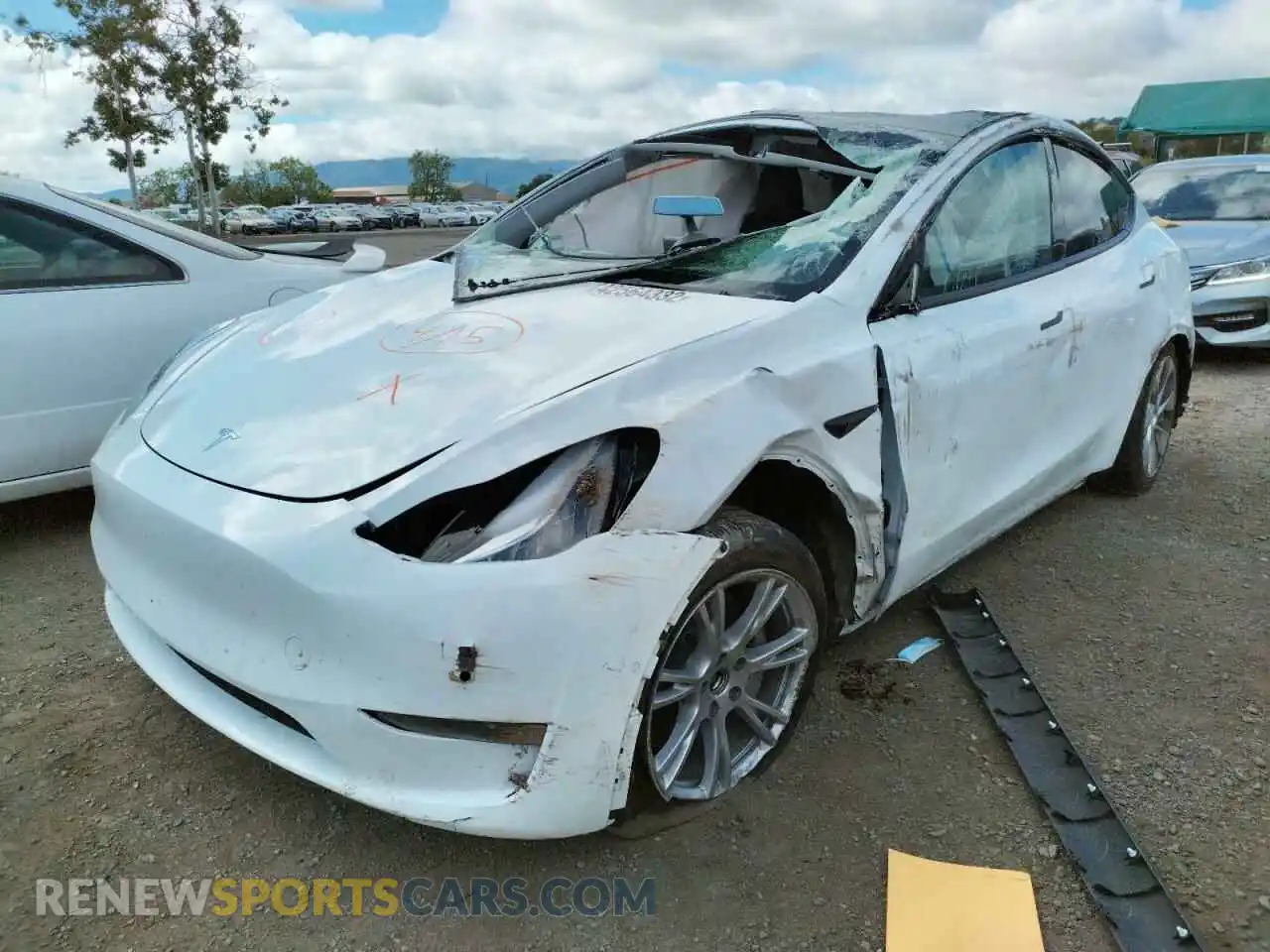 2 Photograph of a damaged car 7SAYGAEE9NF349694 TESLA MODEL Y 2022