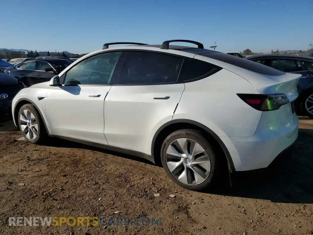 2 Photograph of a damaged car 7SAYGAEE9NF378936 TESLA MODEL Y 2022