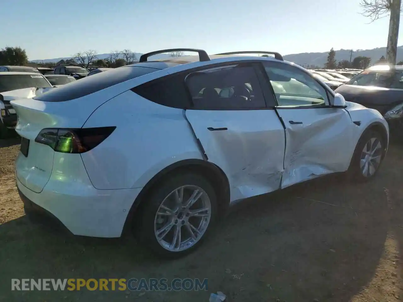 3 Photograph of a damaged car 7SAYGAEE9NF378936 TESLA MODEL Y 2022