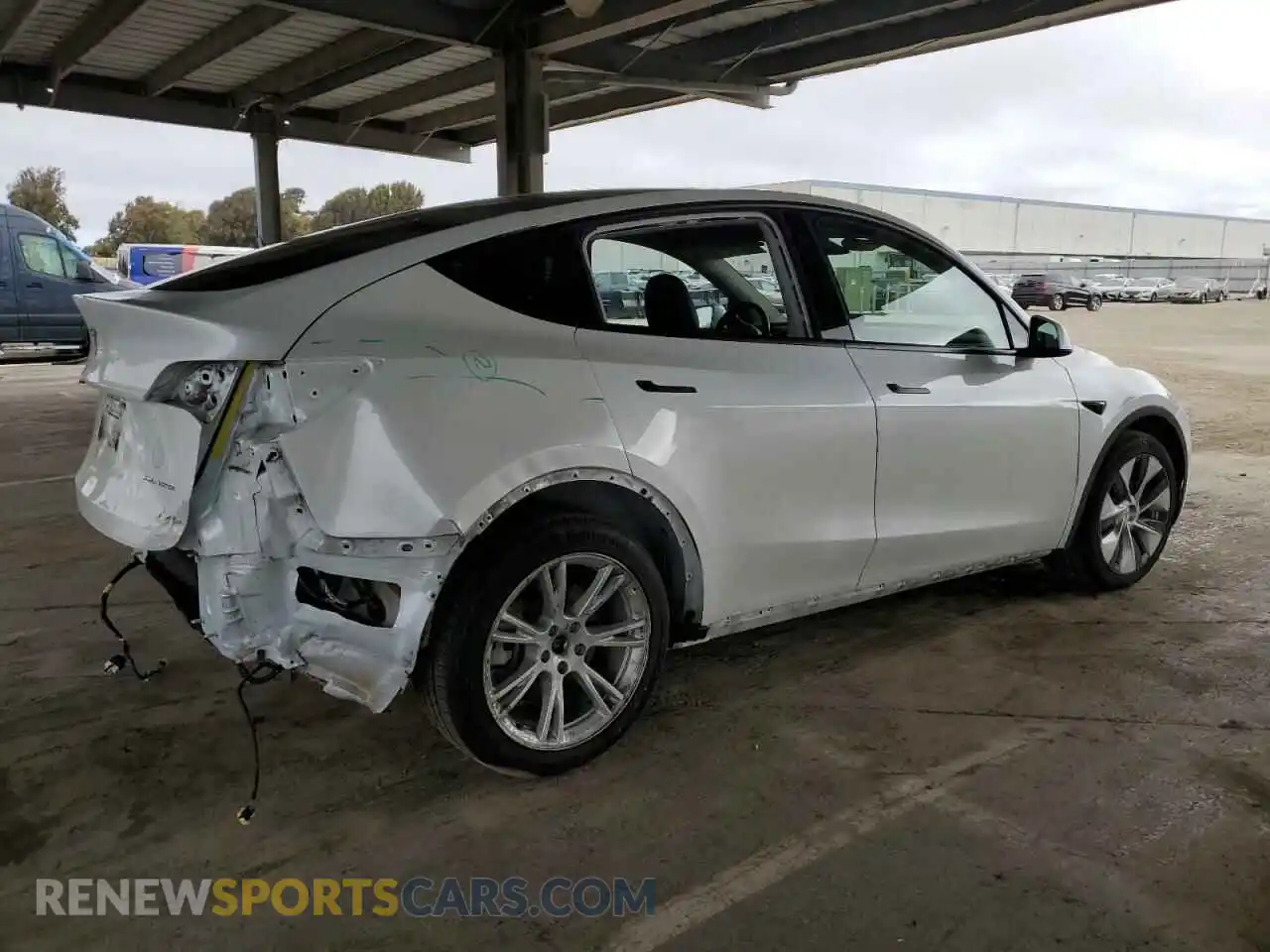 3 fotografías del automóvil dañado 7SAYGAEE9NF493262 TESLA MODEL Y 2022