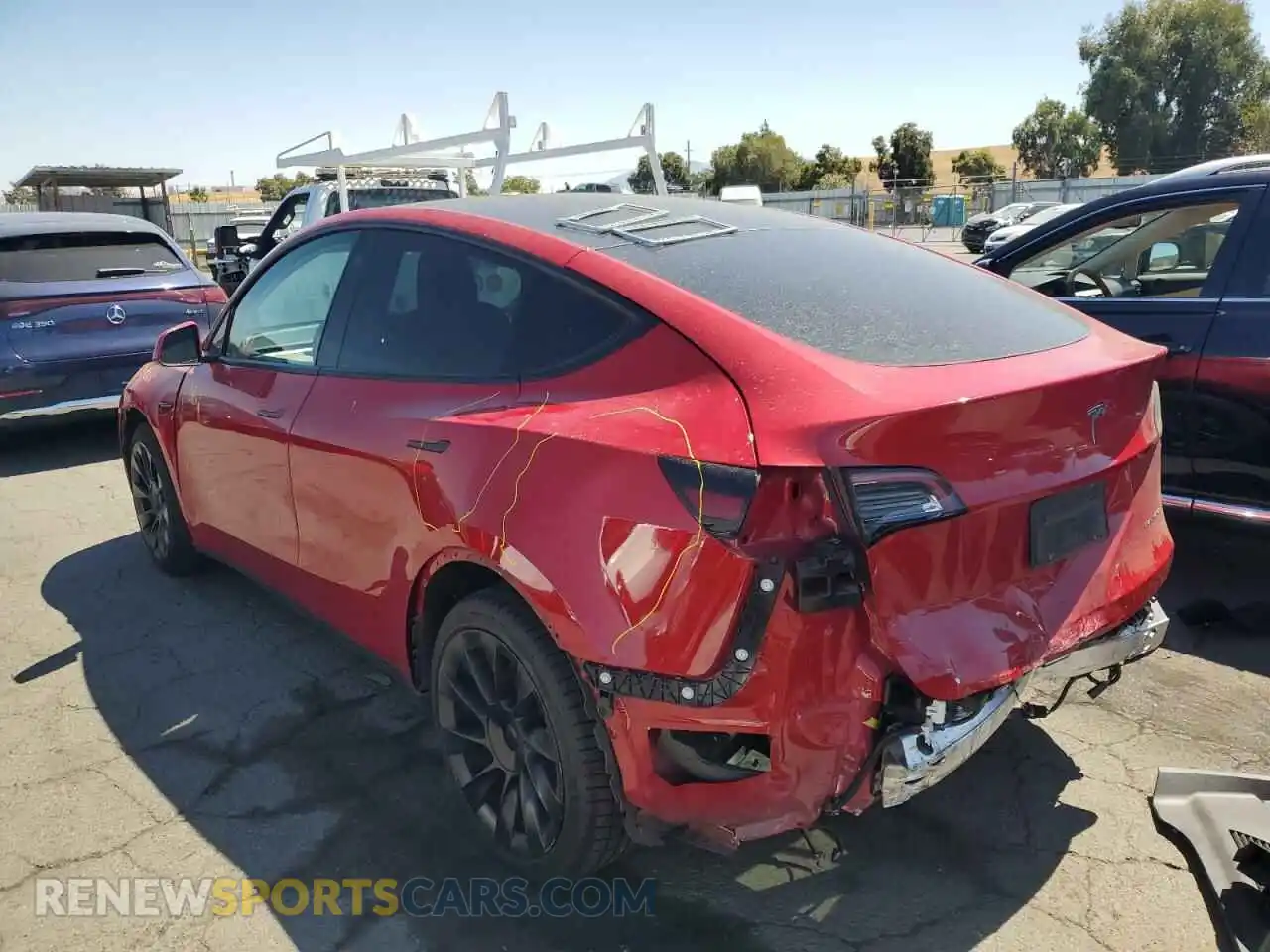 2 Photograph of a damaged car 7SAYGAEEXNF343208 TESLA MODEL Y 2022