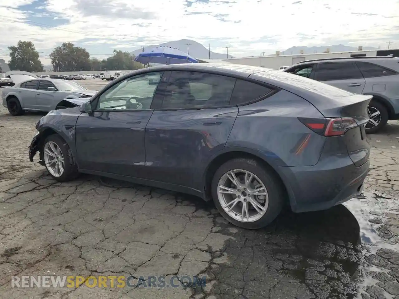2 Photograph of a damaged car 7SAYGAEEXNF402192 TESLA MODEL Y 2022