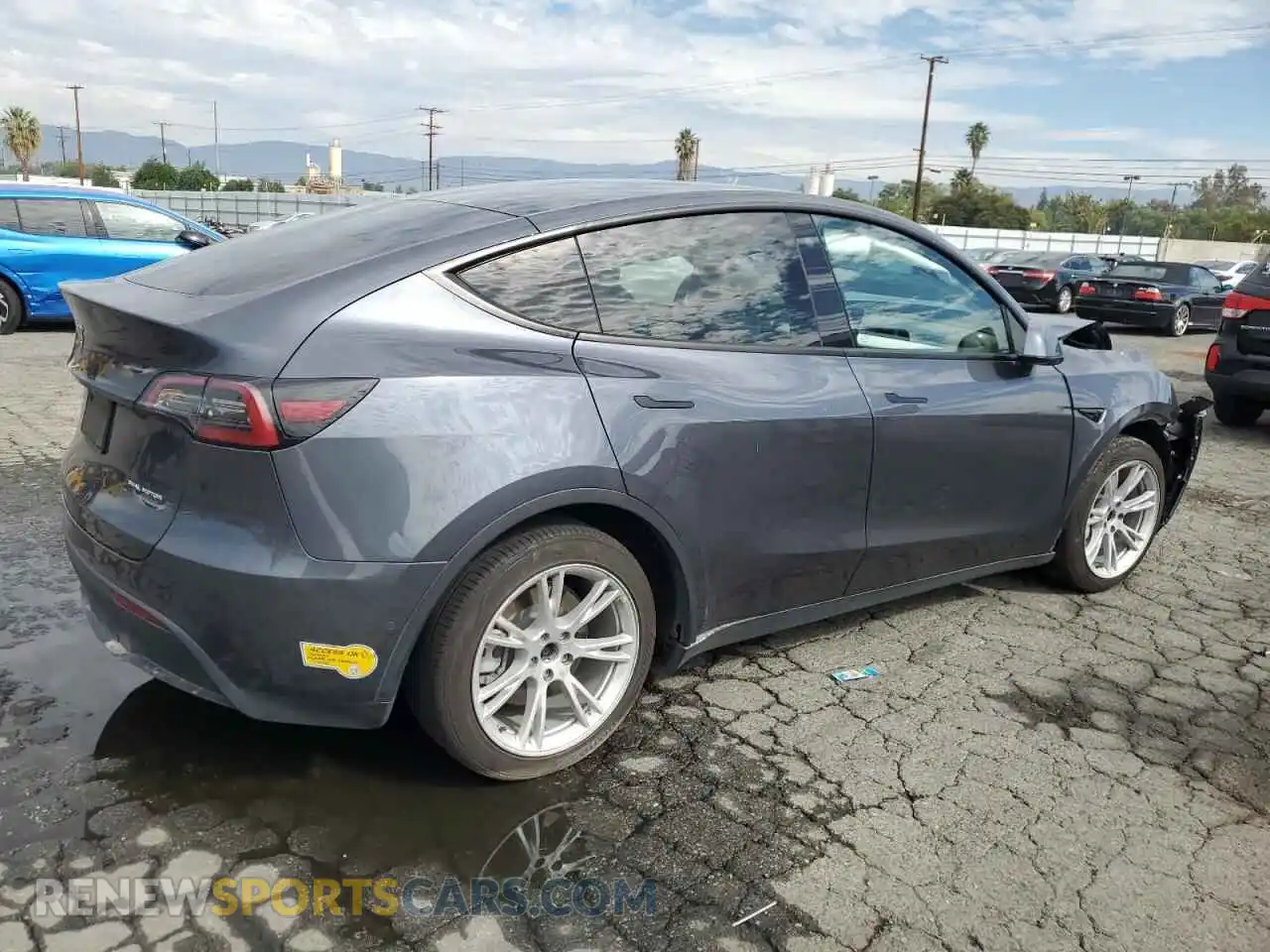 3 Photograph of a damaged car 7SAYGAEEXNF402192 TESLA MODEL Y 2022
