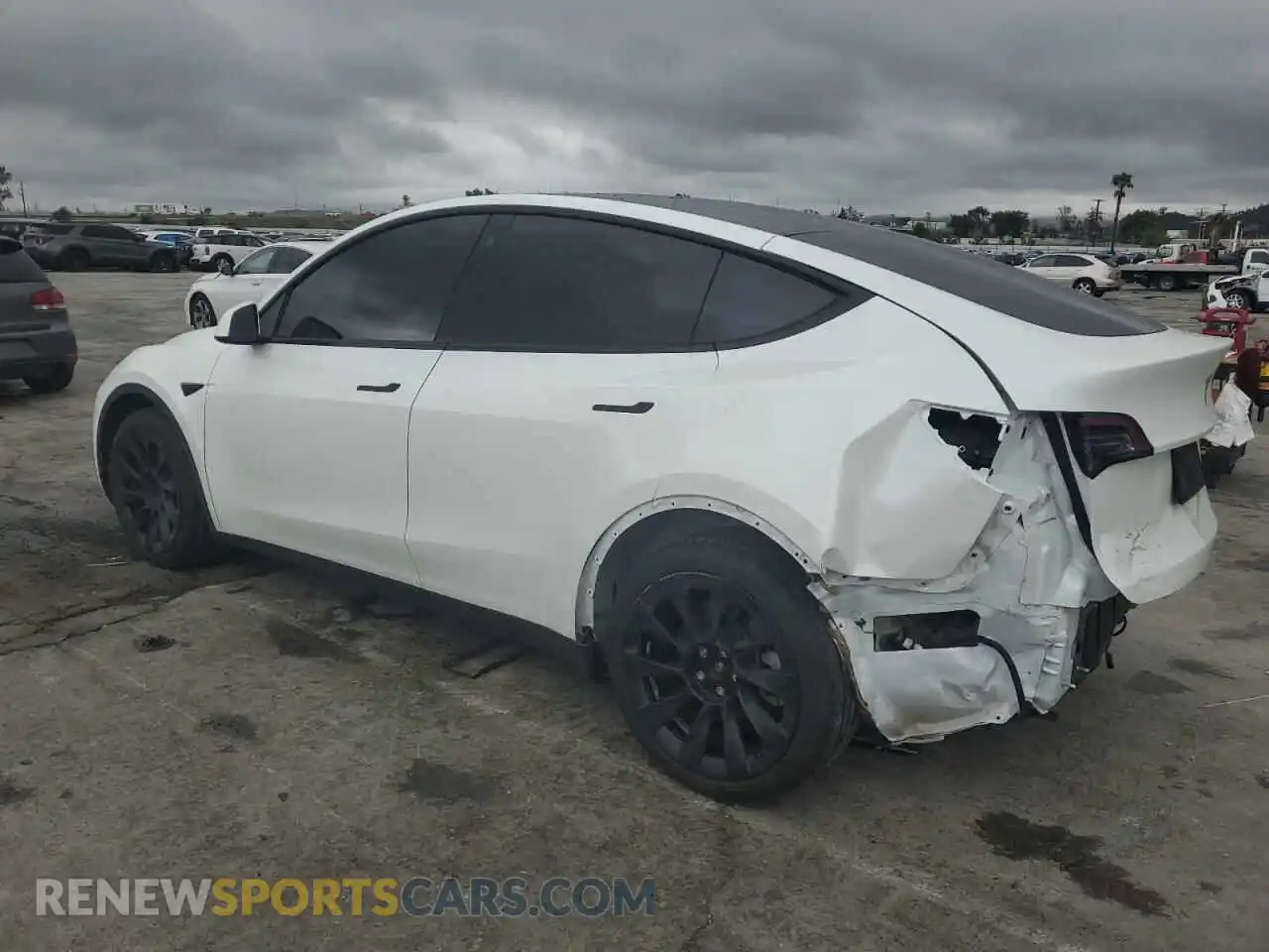 2 Photograph of a damaged car 7SAYGAEEXNF493710 TESLA MODEL Y 2022