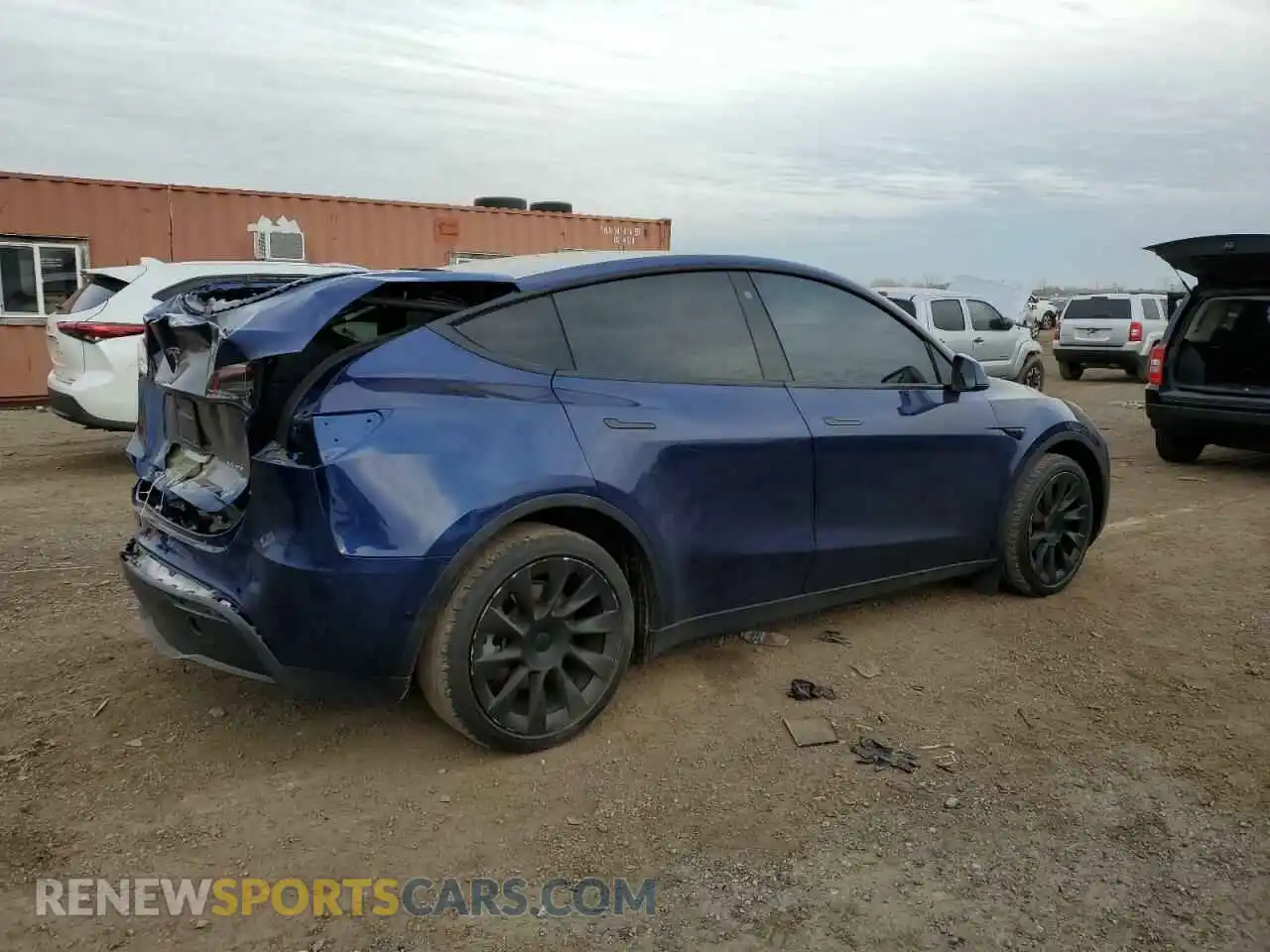3 Photograph of a damaged car 7SAYGAEEXNF533803 TESLA MODEL Y 2022