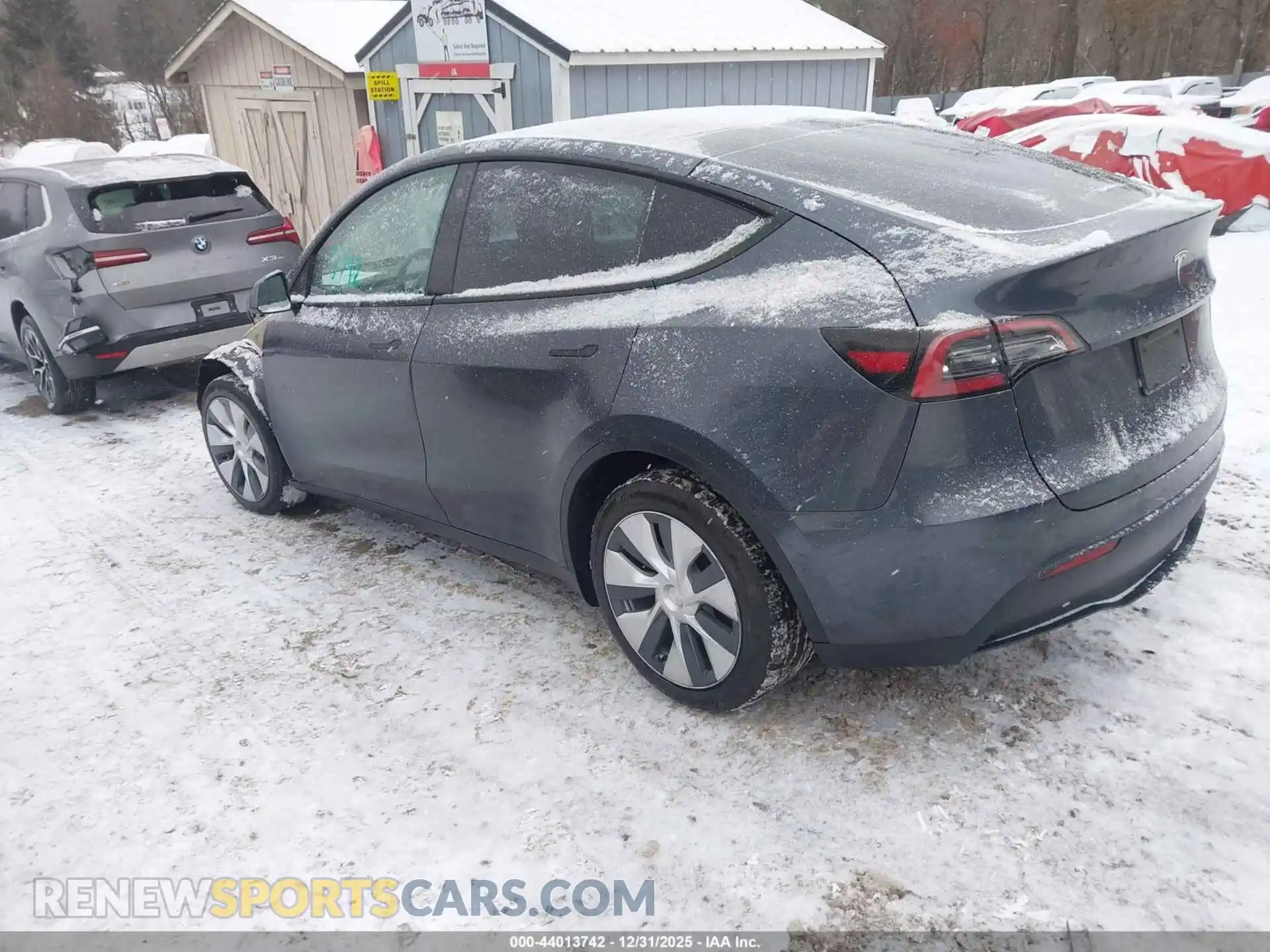 3 fotografías del automóvil dañado 7SAYGDEE0NF382309 TESLA MODEL Y 2022