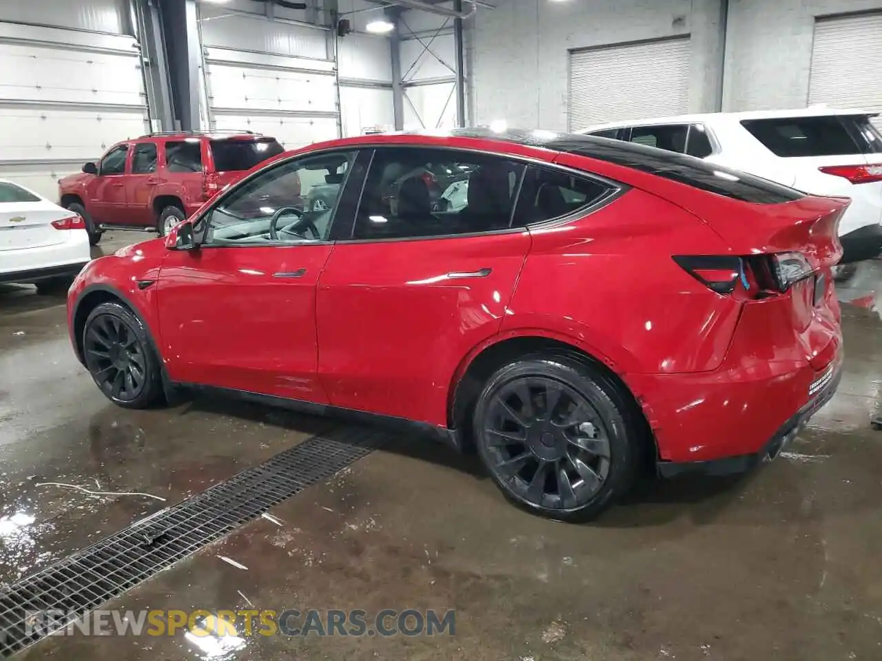 2 Photograph of a damaged car 7SAYGDEE0NF386585 TESLA MODEL Y 2022