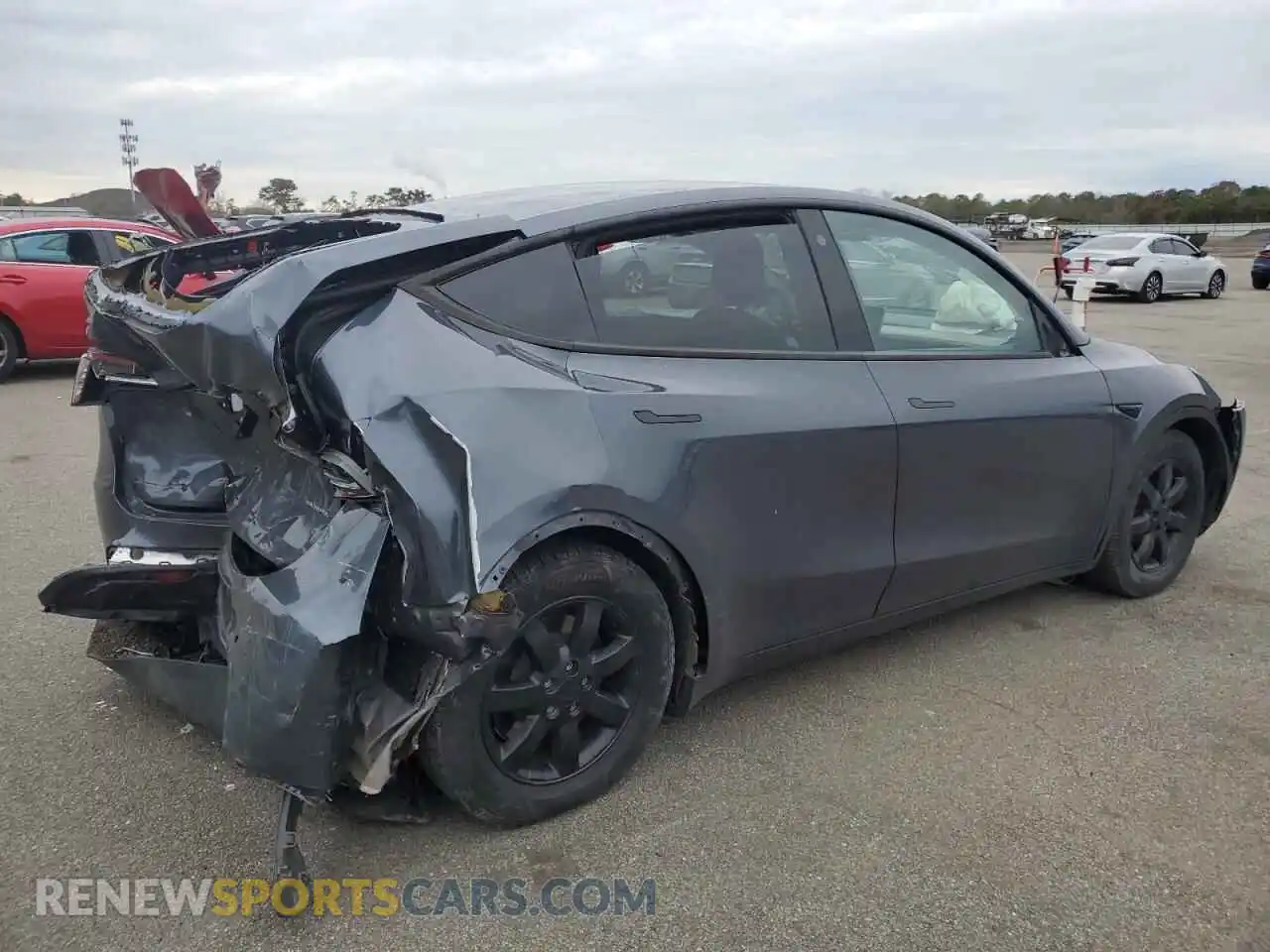 3 Photograph of a damaged car 7SAYGDEE0NF401683 TESLA MODEL Y 2022