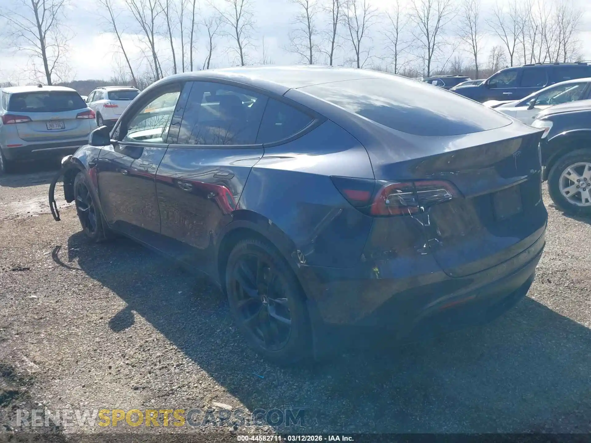 3 Photograph of a damaged car 7SAYGDEE0NF426308 TESLA MODEL Y 2022