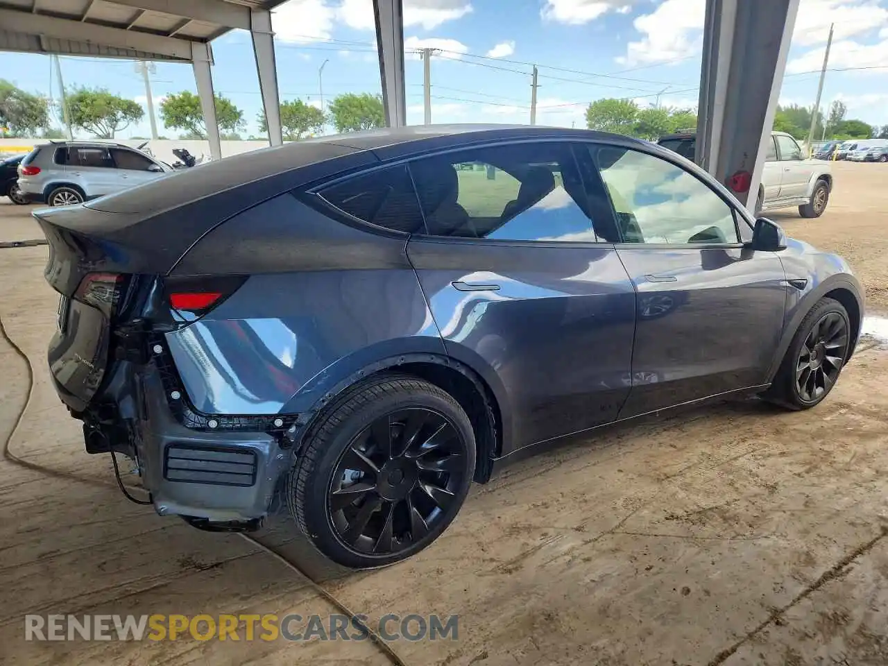3 fotografías del automóvil dañado 7SAYGDEE0NF455128 TESLA MODEL Y 2022