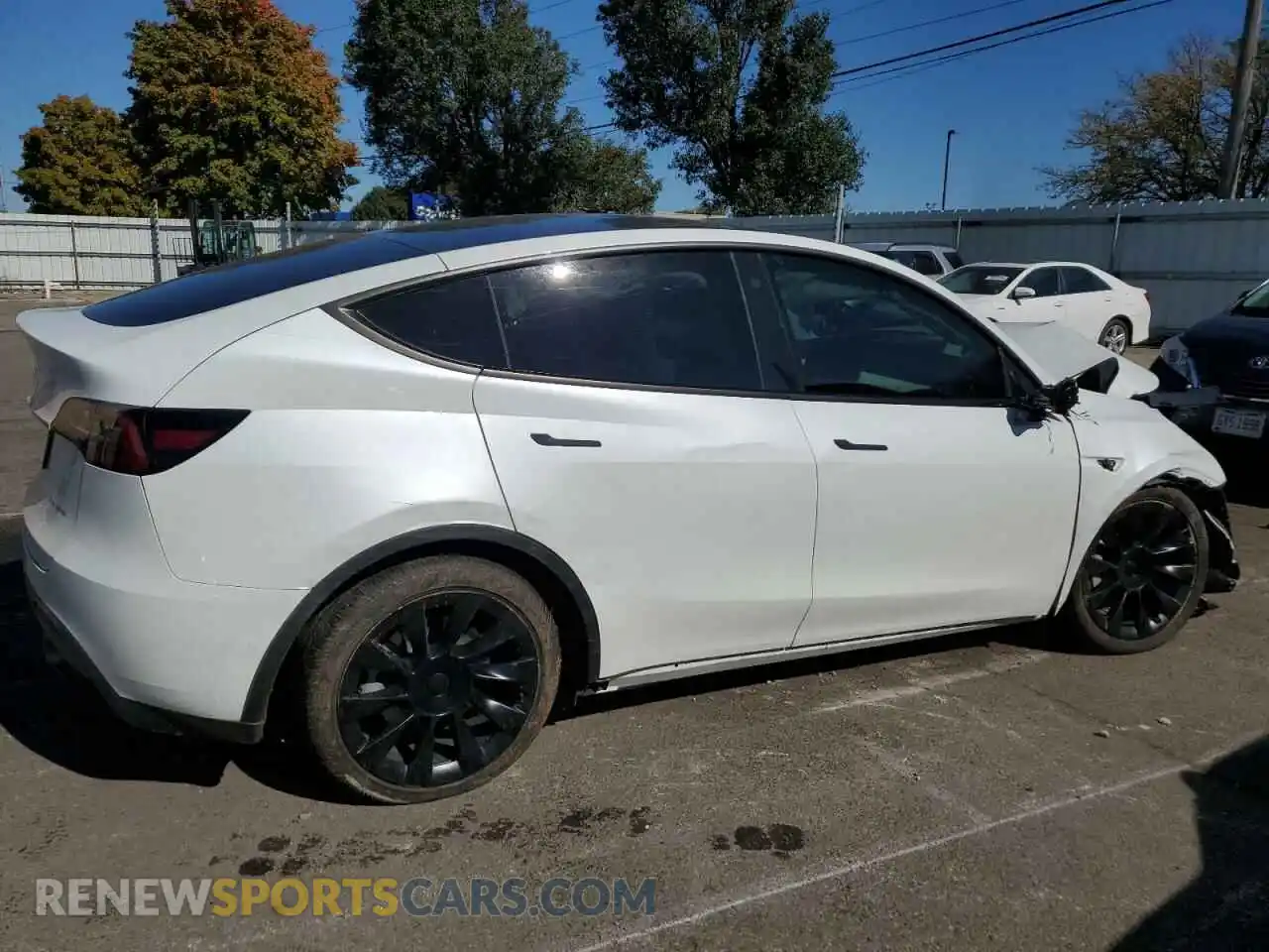 3 Photograph of a damaged car 7SAYGDEE0NF458272 TESLA MODEL Y 2022