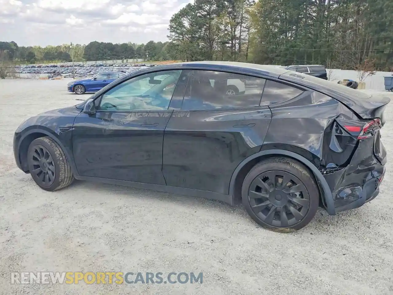 2 Photograph of a damaged car 7SAYGDEE1NA007462 TESLA MODEL Y 2022