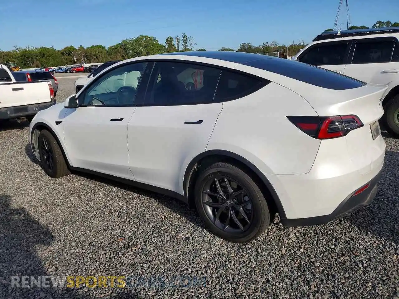 2 Photograph of a damaged car 7SAYGDEE1NA018106 TESLA MODEL Y 2022