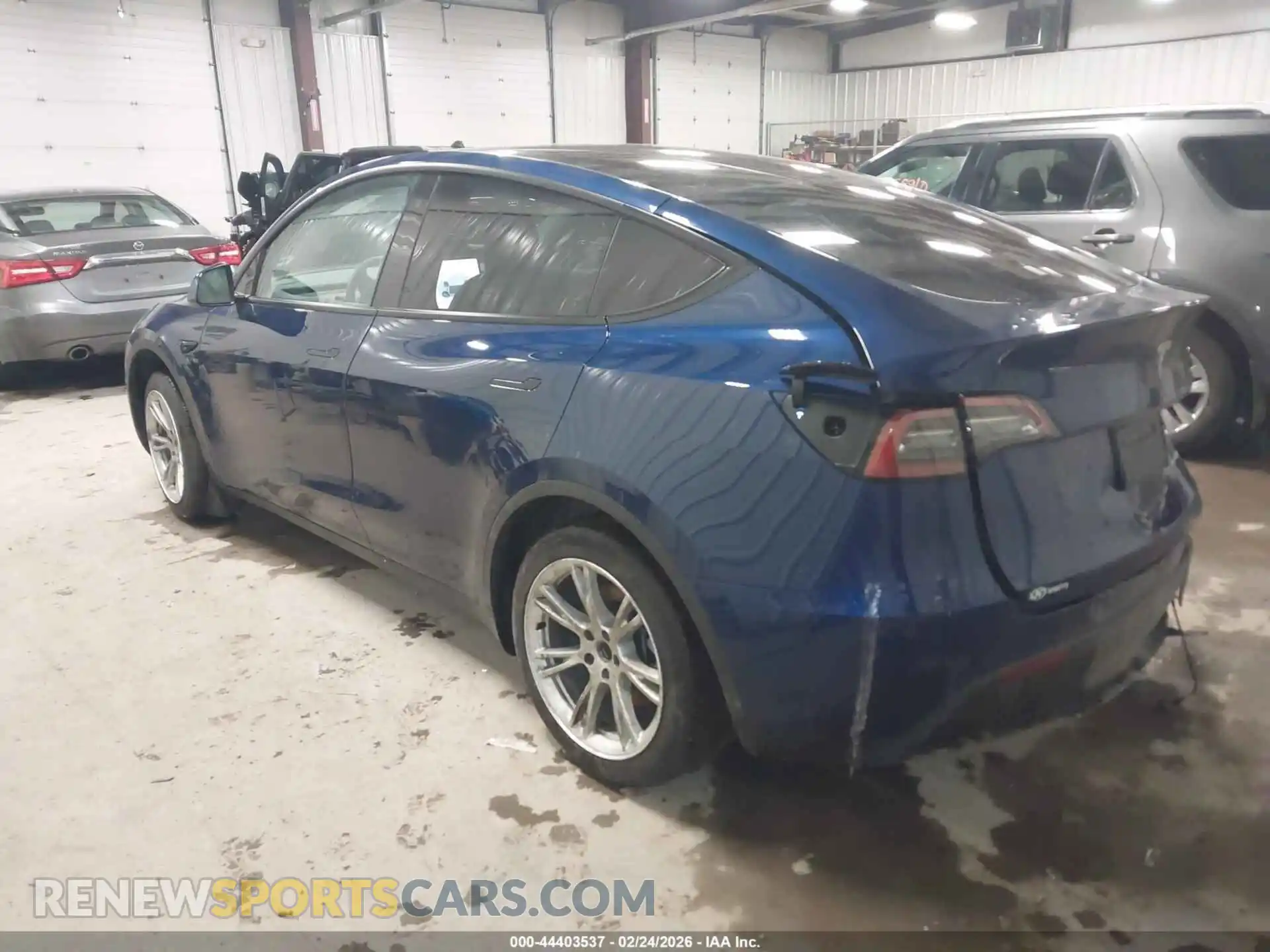 3 Photograph of a damaged car 7SAYGDEE1NF313449 TESLA MODEL Y 2022