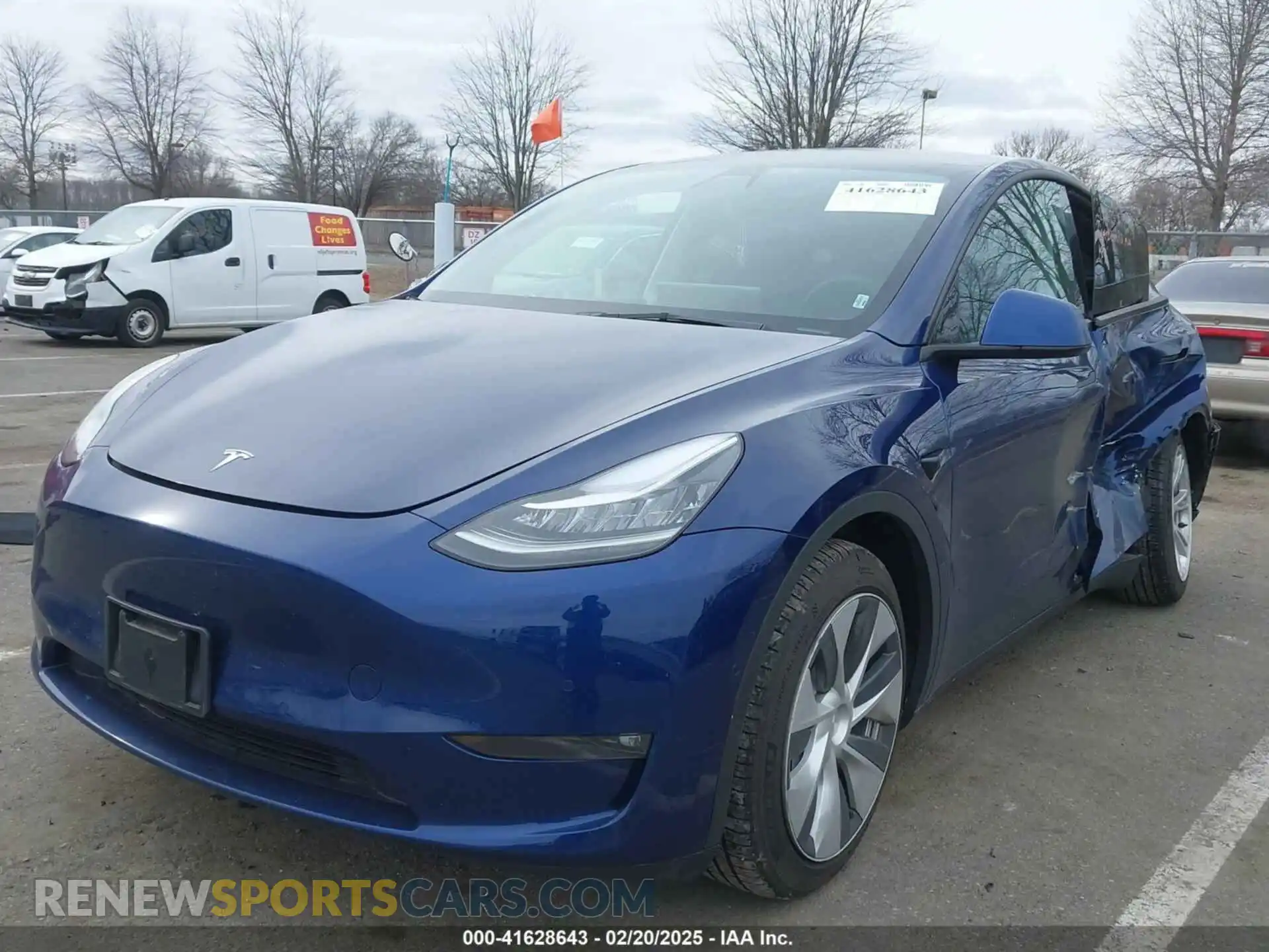 2 Photograph of a damaged car 7SAYGDEE1NF329909 TESLA MODEL Y 2022