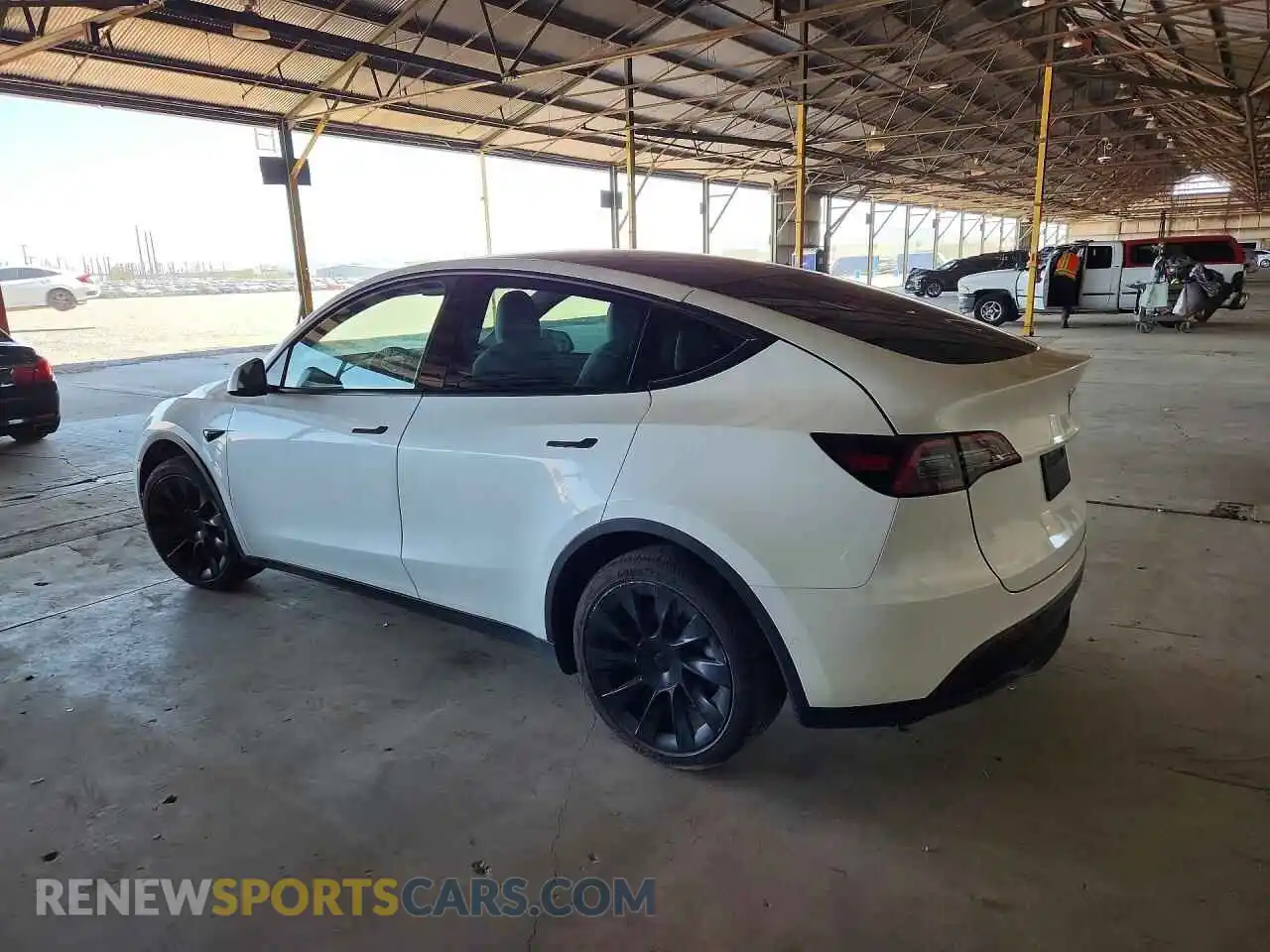 2 Photograph of a damaged car 7SAYGDEE1NF367429 TESLA MODEL Y 2022