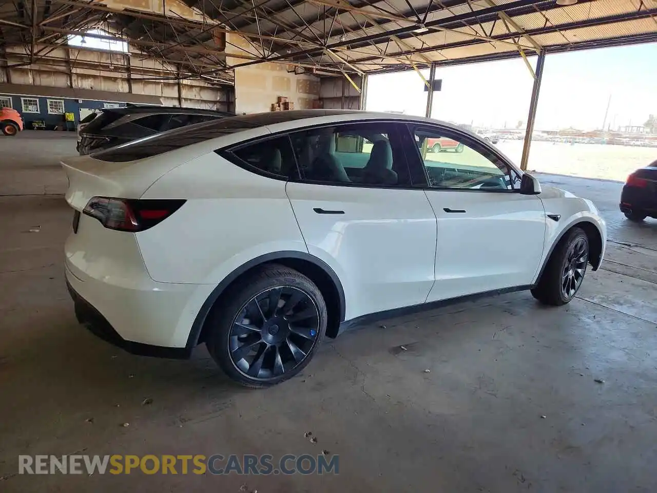 3 Photograph of a damaged car 7SAYGDEE1NF367429 TESLA MODEL Y 2022