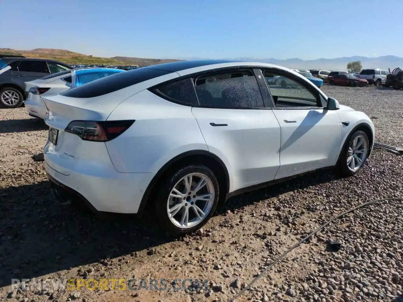 3 fotografías del automóvil dañado 7SAYGDEE1NF378026 TESLA MODEL Y 2022