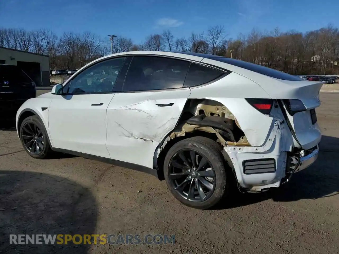 2 Photograph of a damaged car 7SAYGDEE1NF435518 TESLA MODEL Y 2022