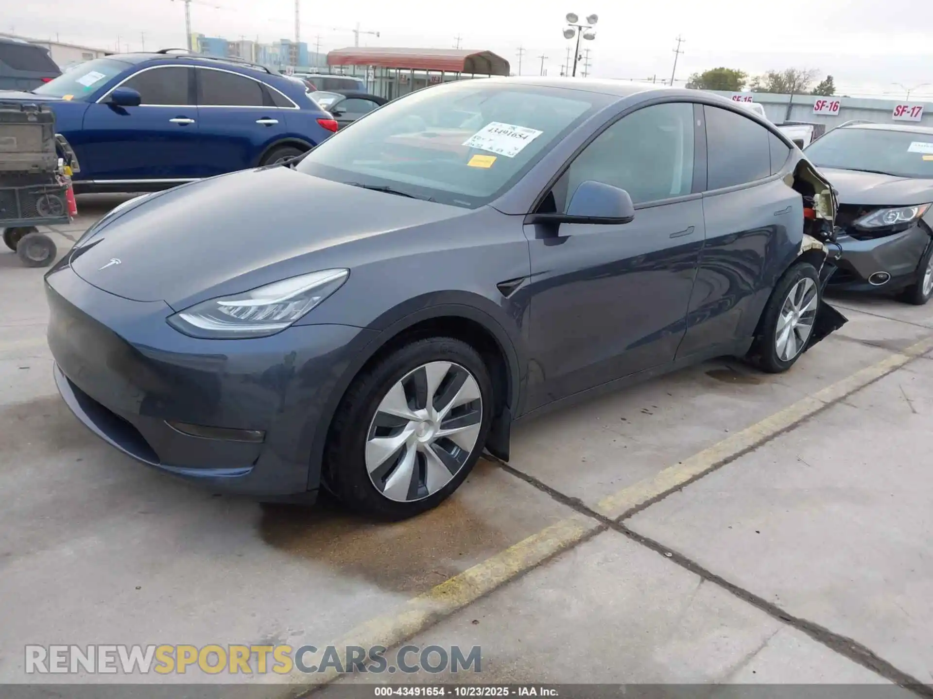 2 Photograph of a damaged car 7SAYGDEE1NF450326 TESLA MODEL Y 2022